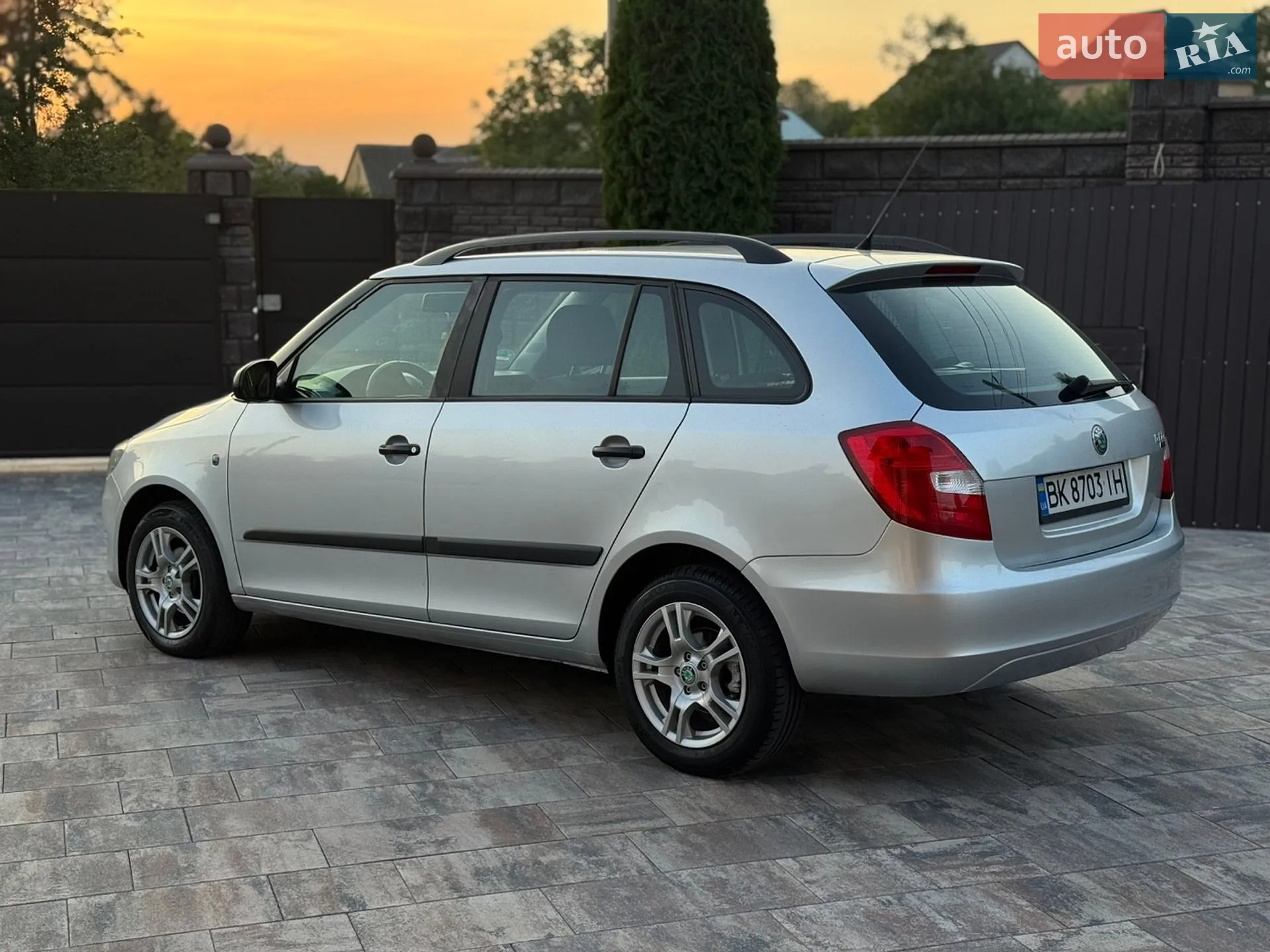 2010 Skoda Fabia - мініатюра 6