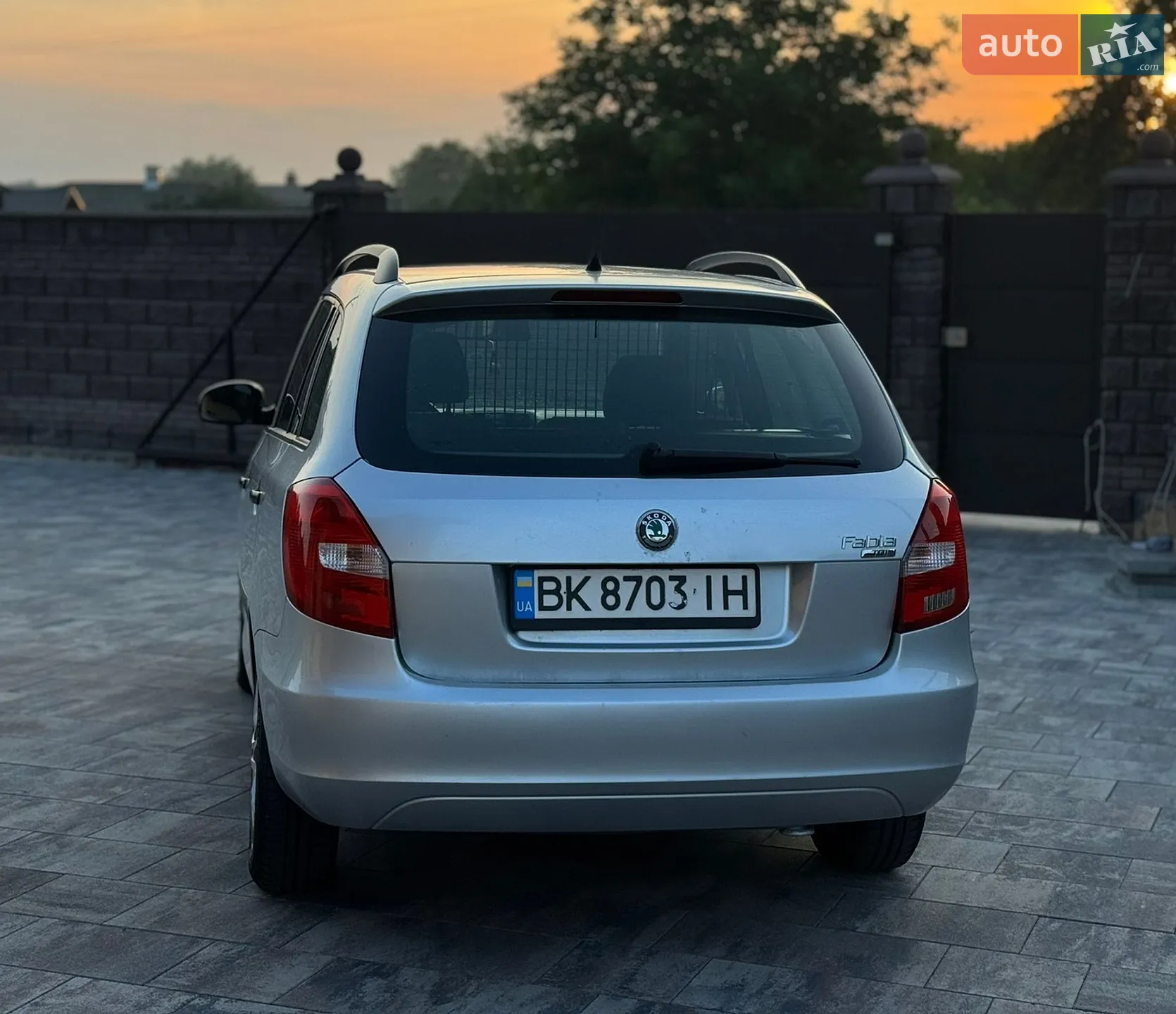 2010 Skoda Fabia - мініатюра 8
