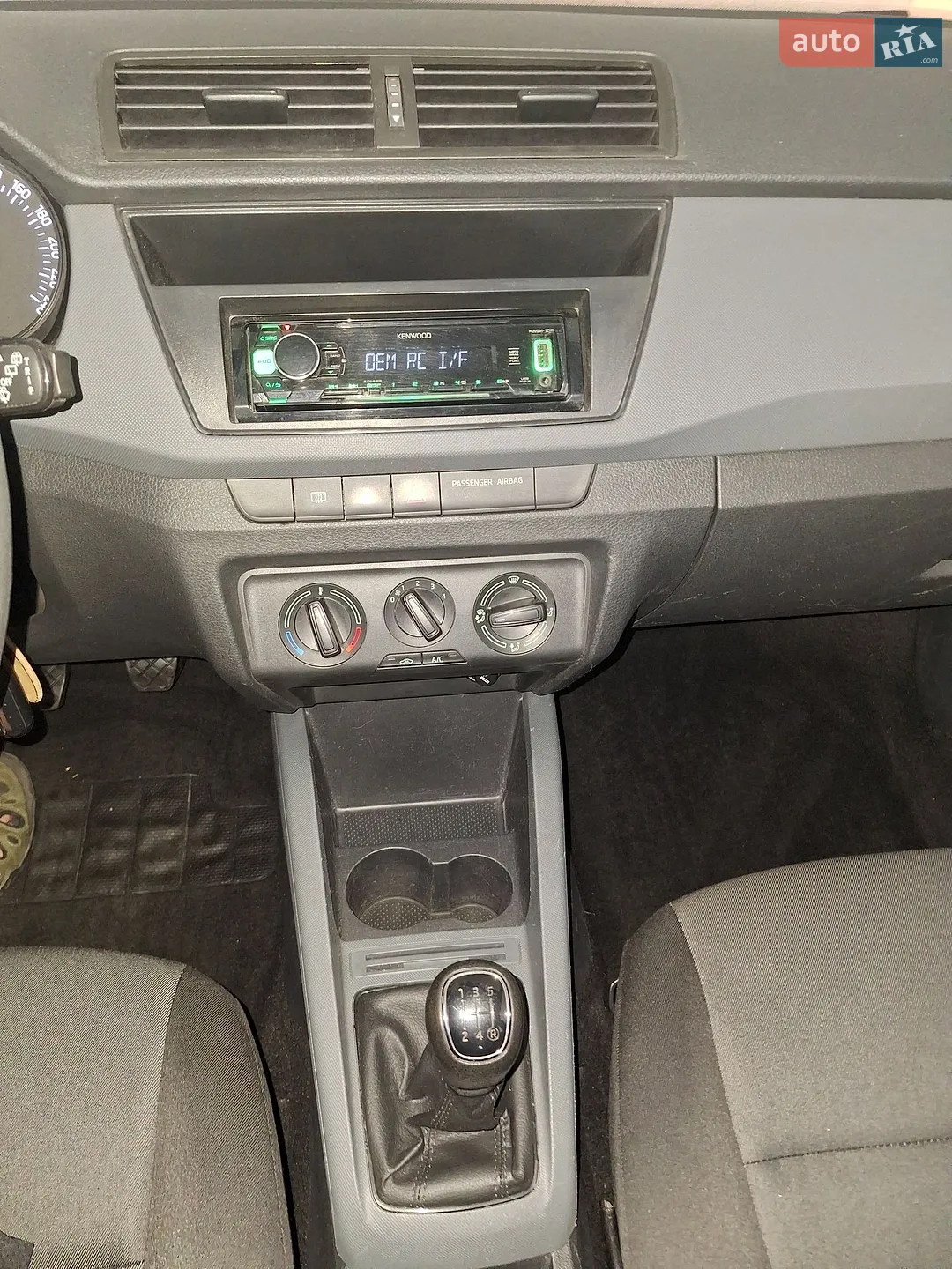 2016 Skoda Fabia - мініатюра 12