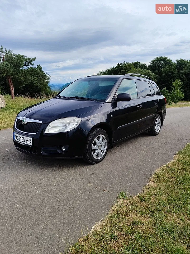 2010 Skoda Fabia - мініатюра 13