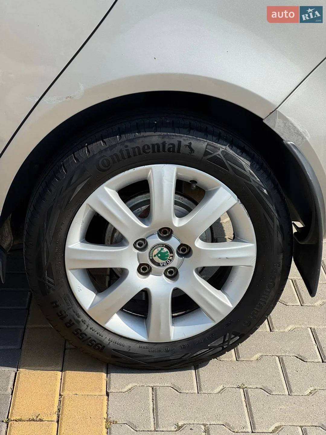 2011 Skoda Fabia - мініатюра 7
