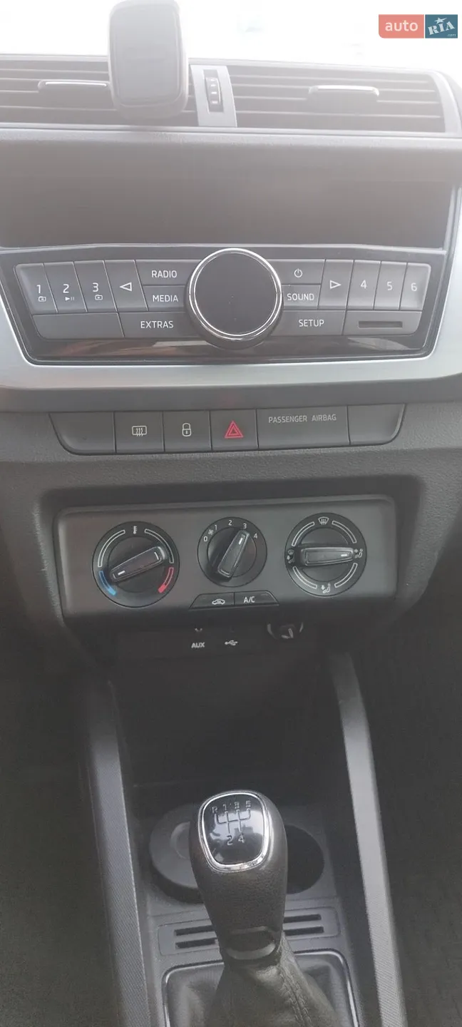 2016 Skoda Fabia - мініатюра 12