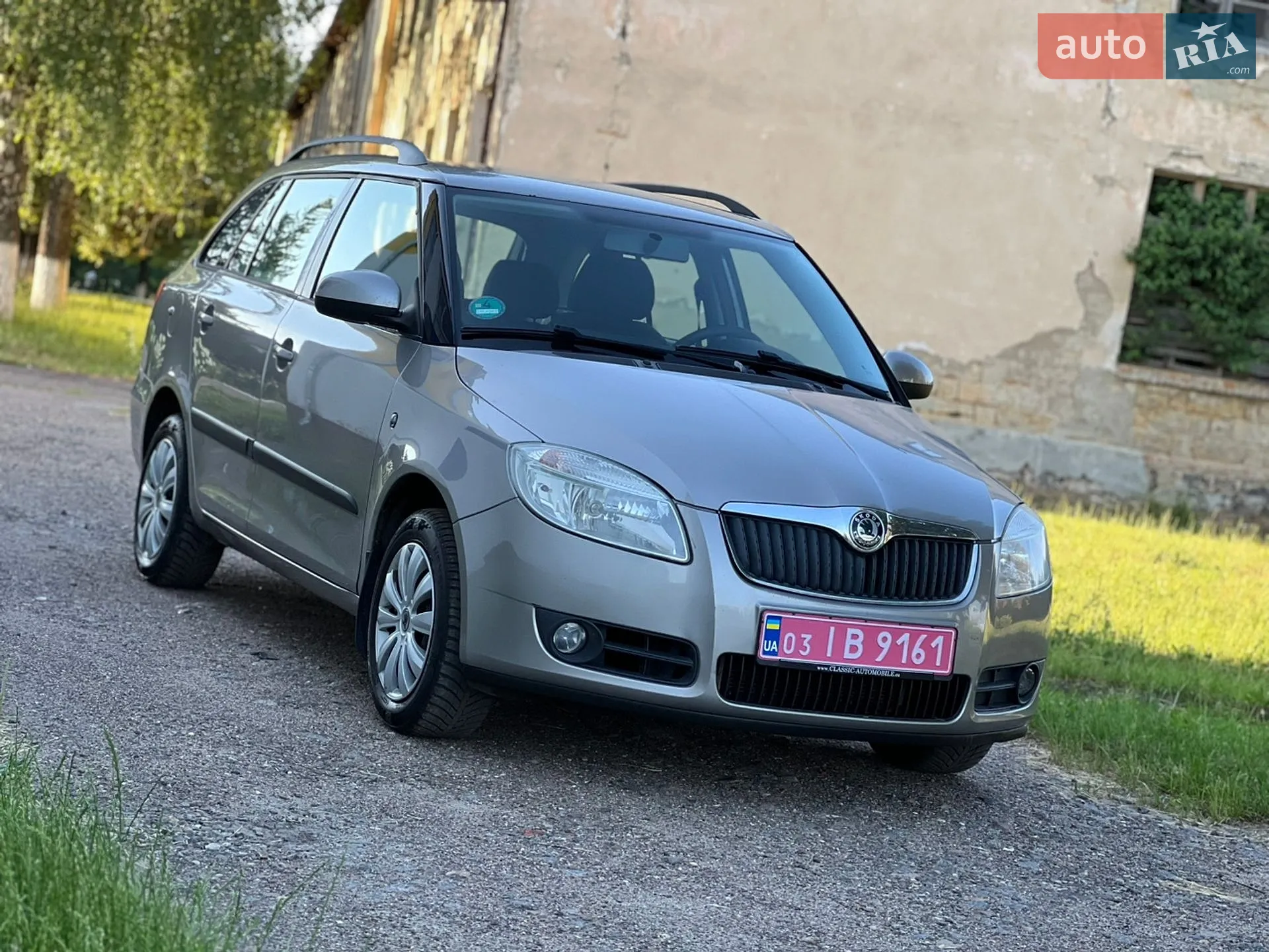 2010 Skoda Fabia - мініатюра 13