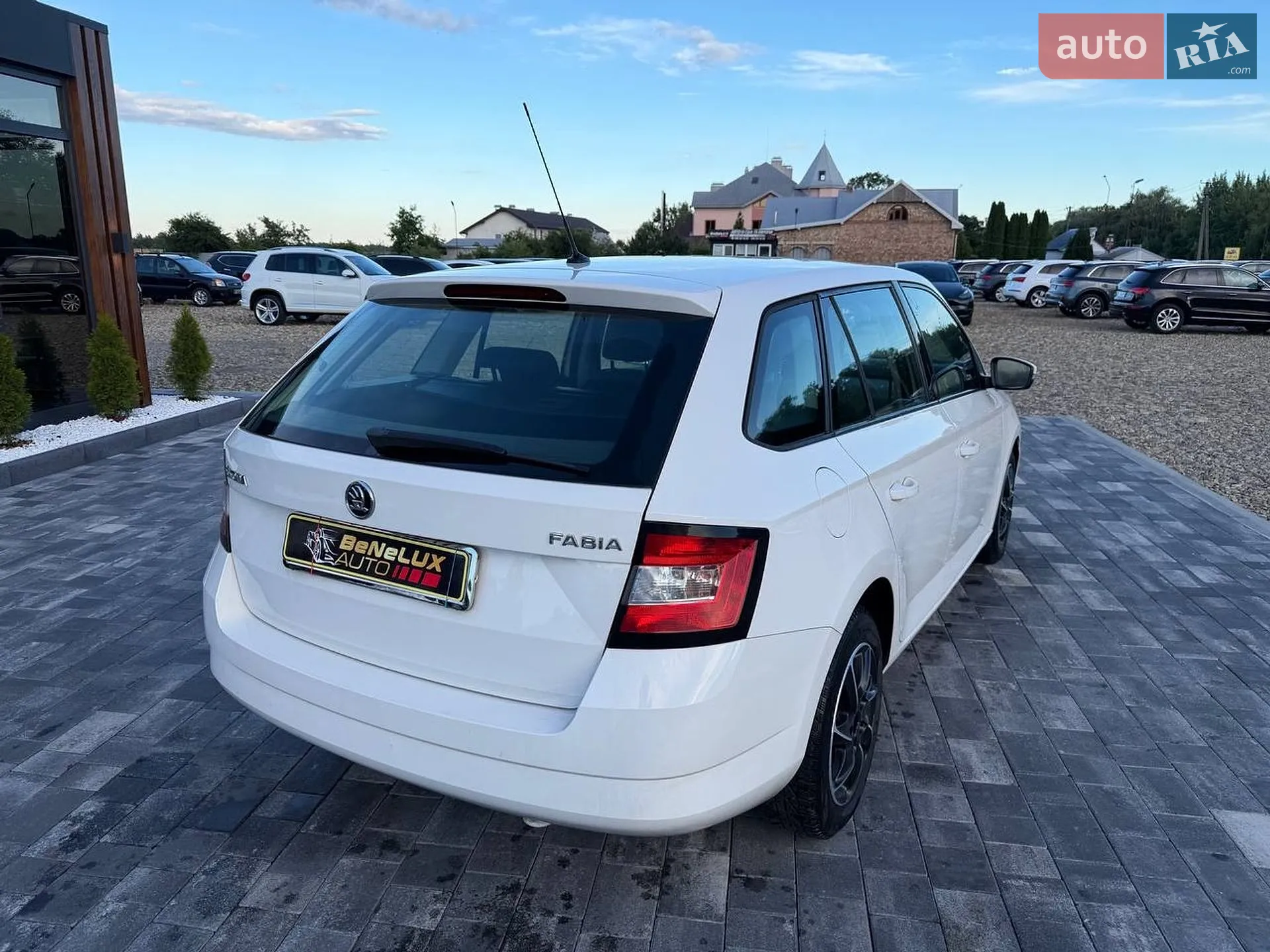 2015 Skoda Fabia - мініатюра 7