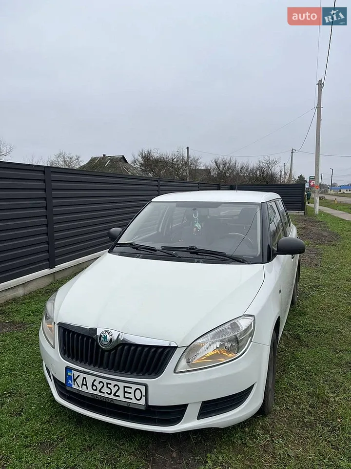 2011 Skoda Fabia - мініатюра 14