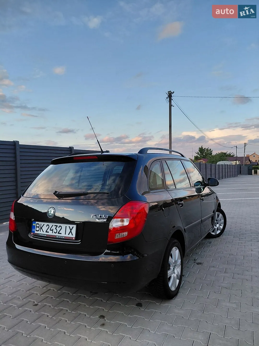 2010 Skoda Fabia - мініатюра 5