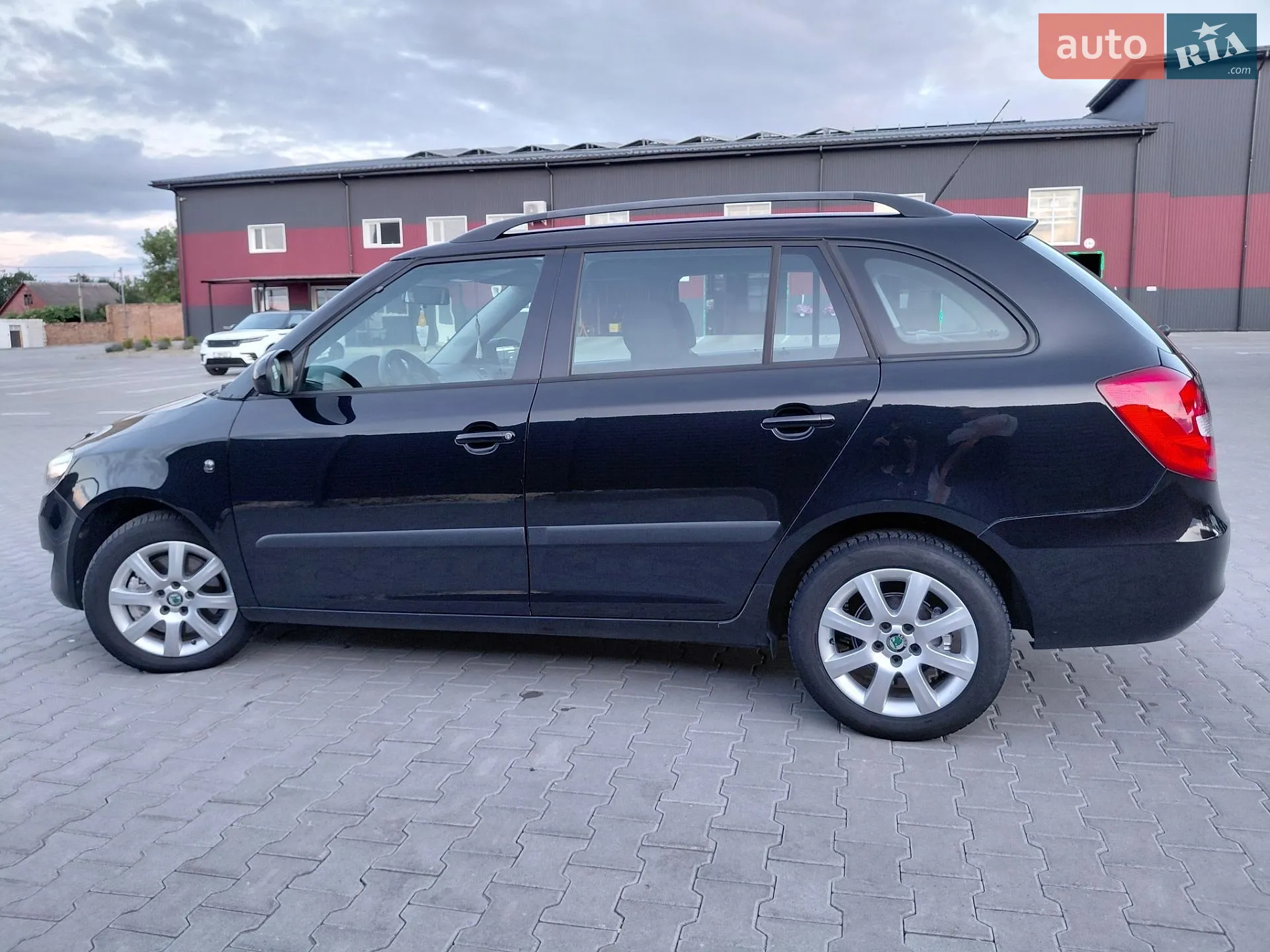 2010 Skoda Fabia - мініатюра 13