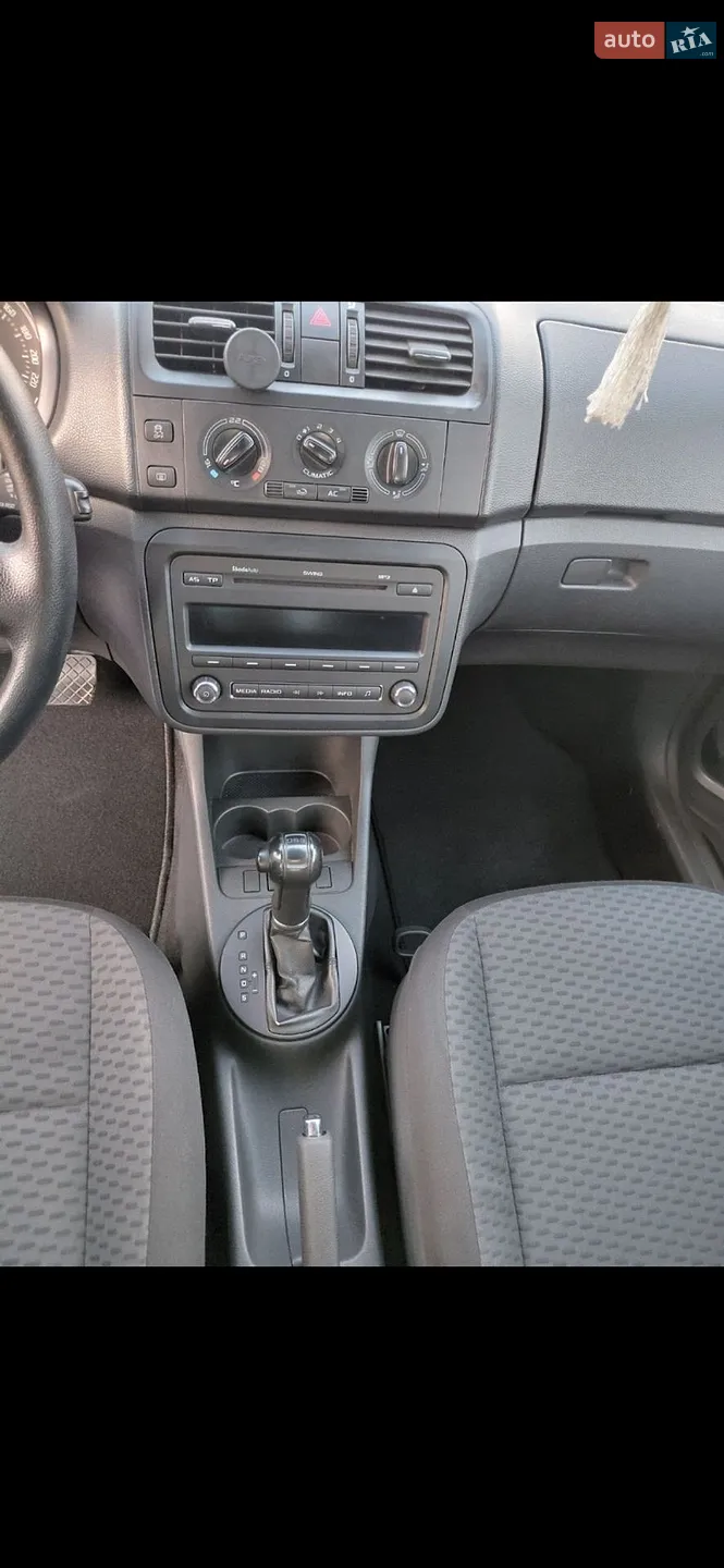 2010 Skoda Fabia - мініатюра 18
