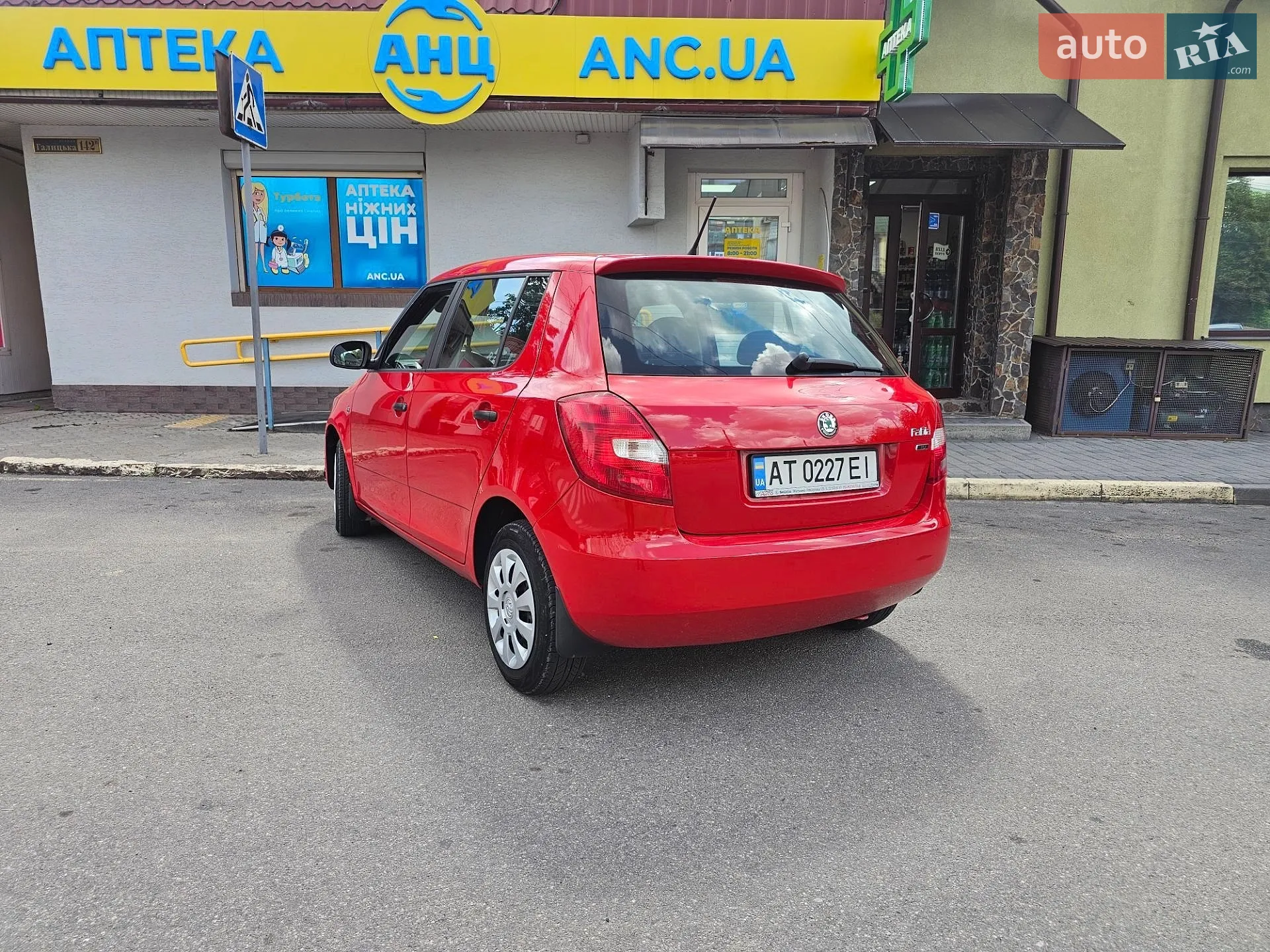 2013 Skoda Fabia - мініатюра 3