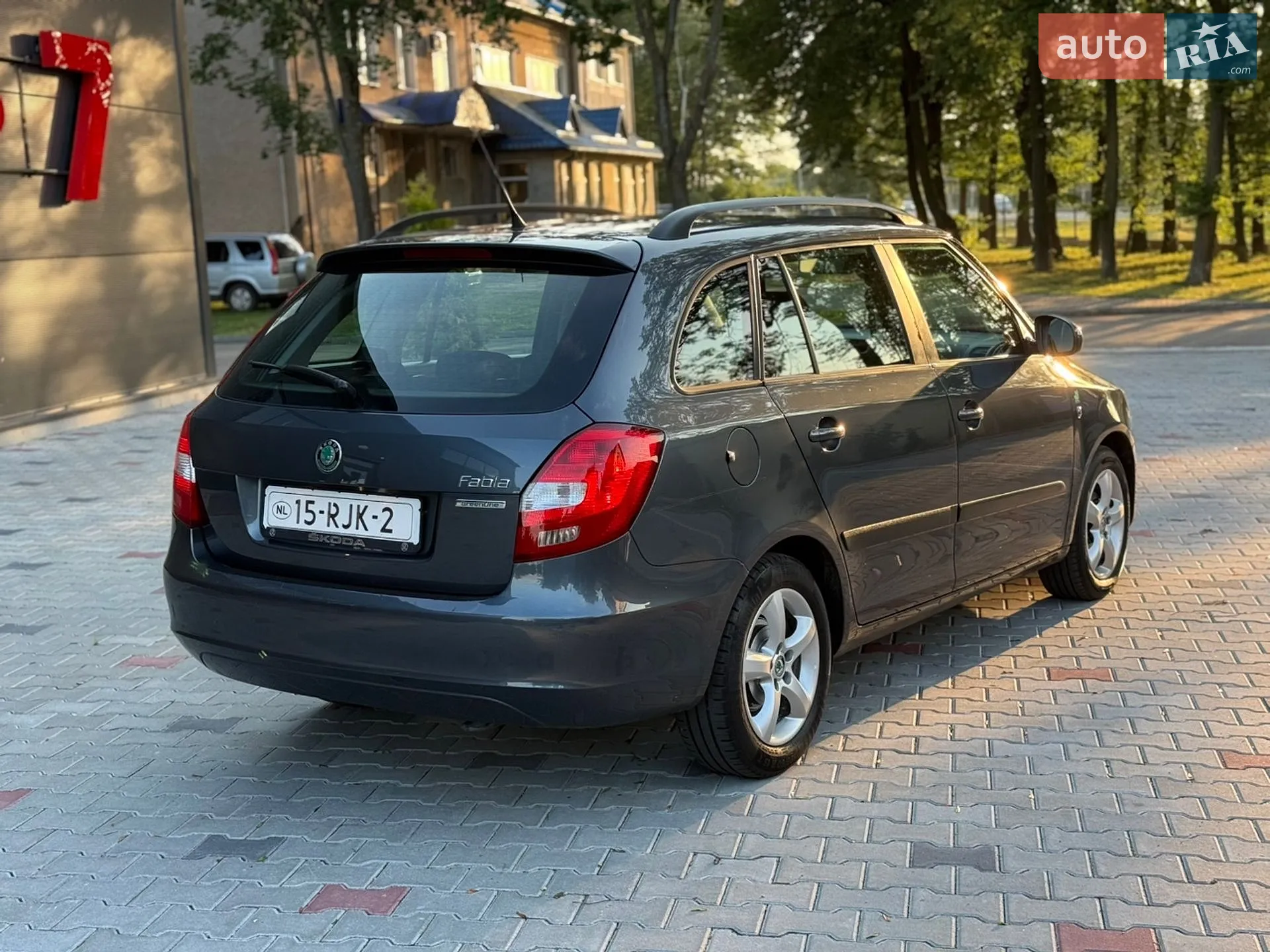 2011 Skoda Fabia - мініатюра 12