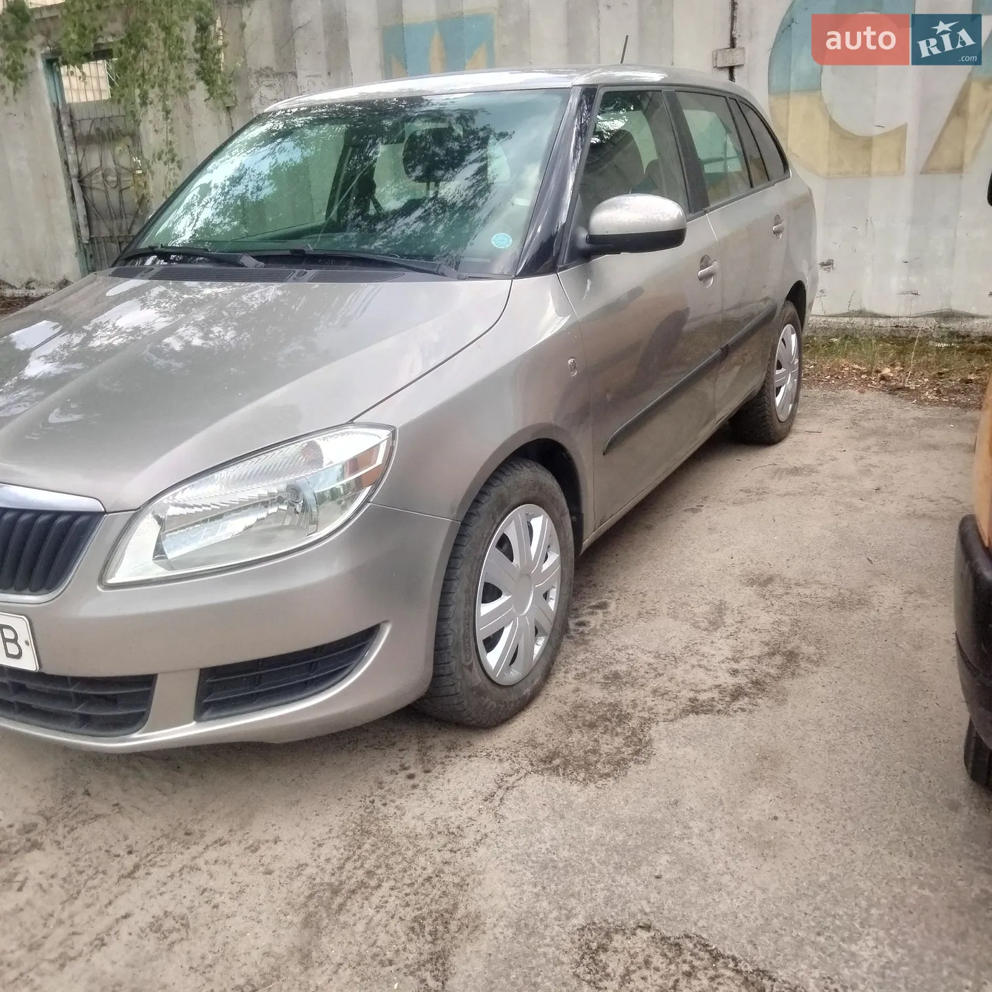 2012 Skoda Fabia - мініатюра 2