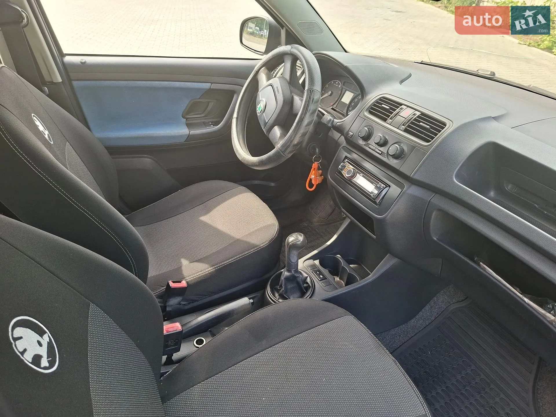 2010 Skoda Fabia - мініатюра 6