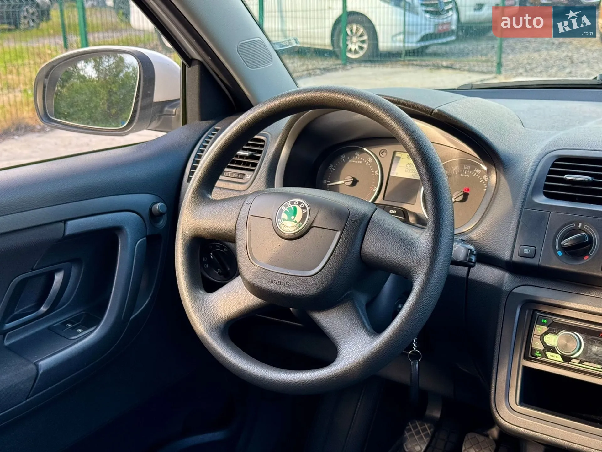 2012 Skoda Fabia - мініатюра 16