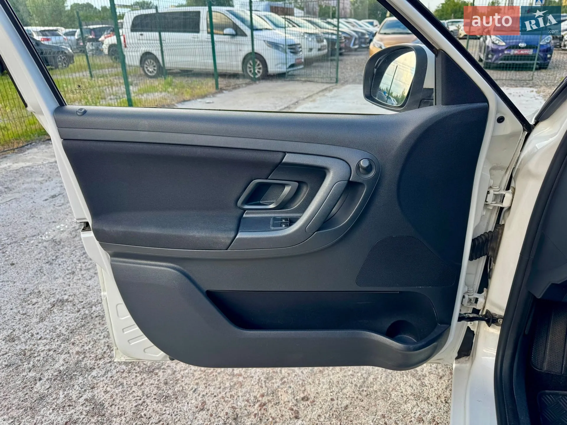 2012 Skoda Fabia - мініатюра 26
