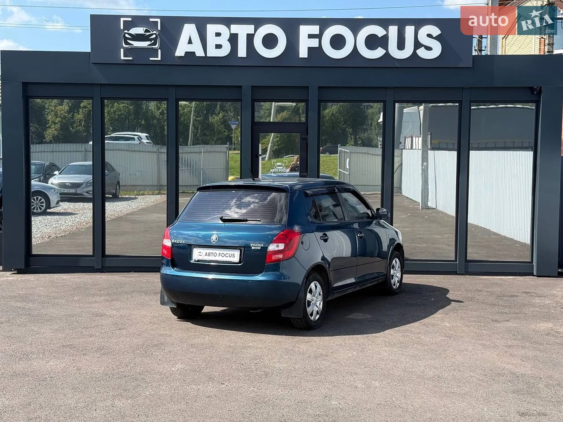 2011 Skoda Fabia - мініатюра 5