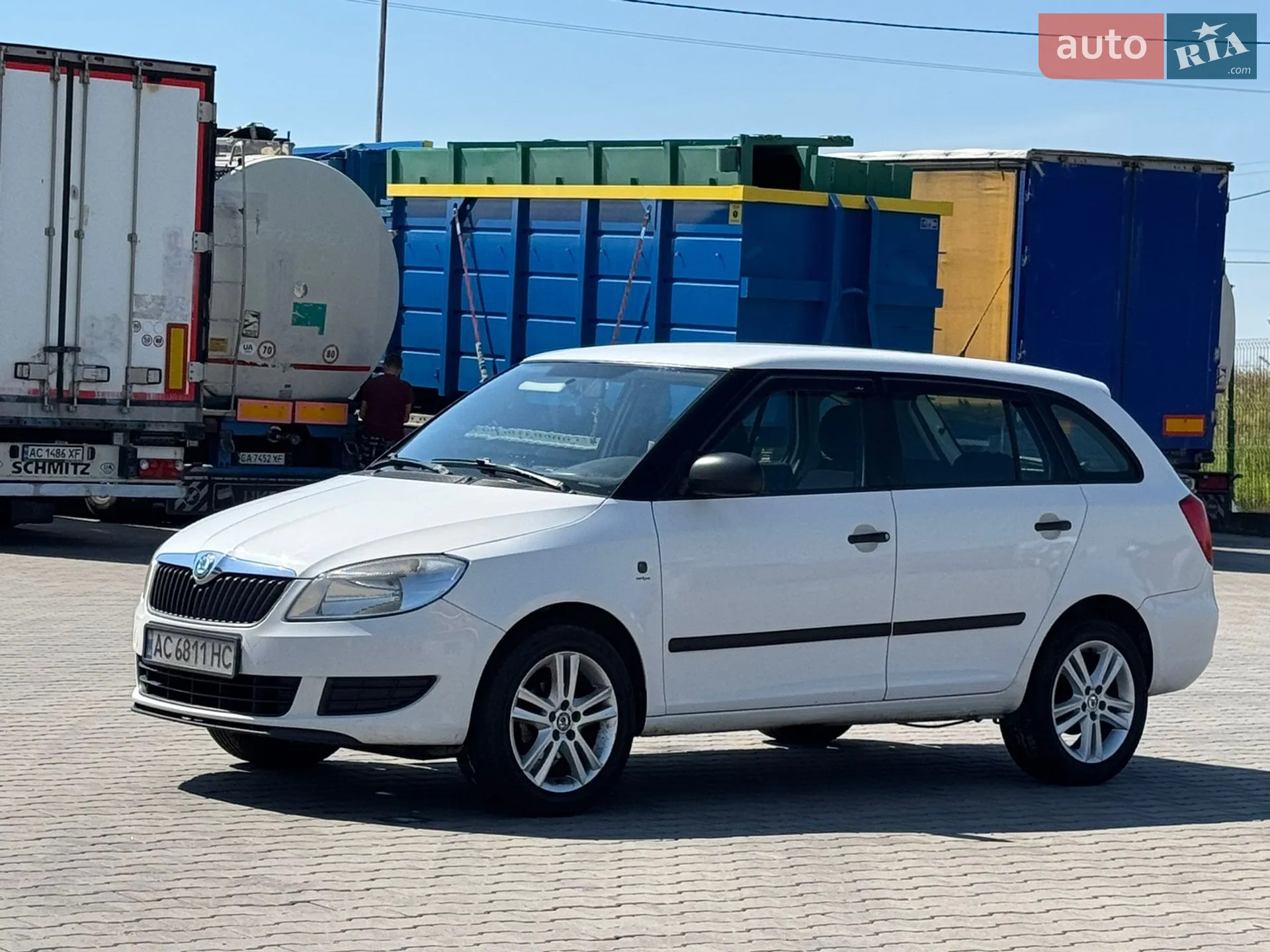 2010 Skoda Fabia - мініатюра 3