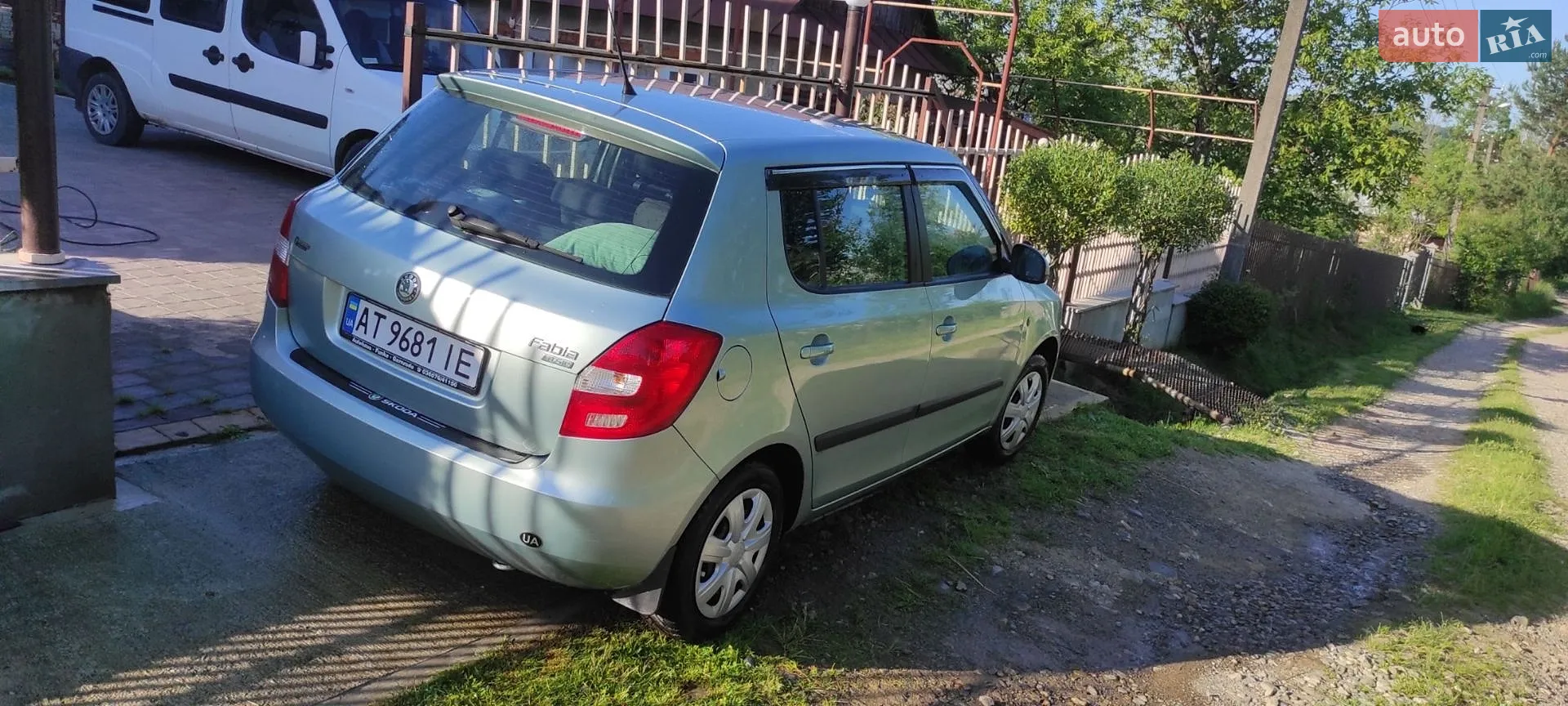 2010 Skoda Fabia - мініатюра 4