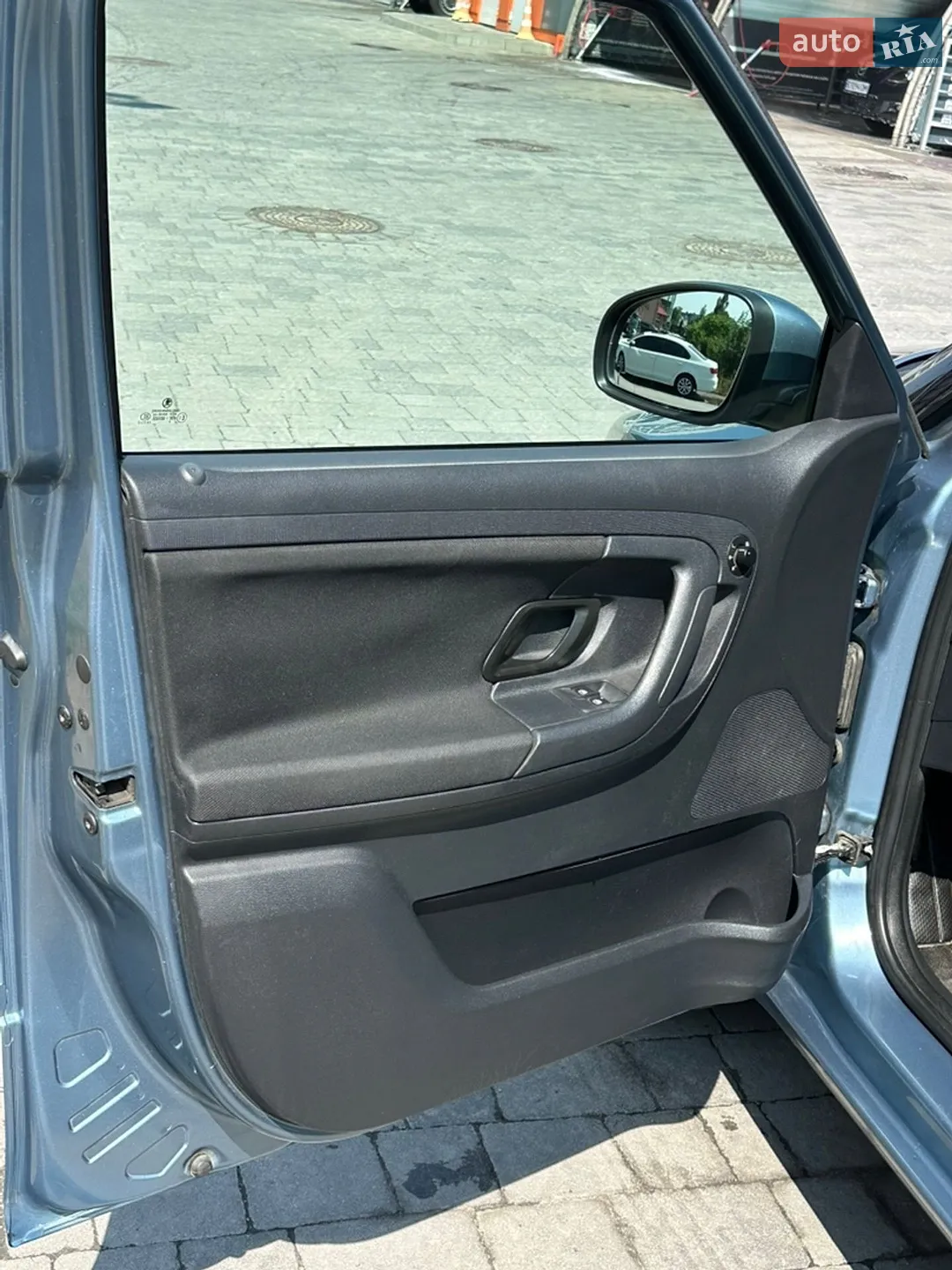 2010 Skoda Fabia - мініатюра 23