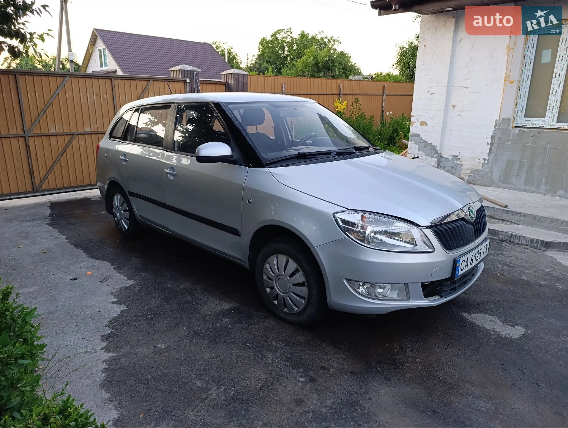 2012 Skoda Fabia - мініатюра 2