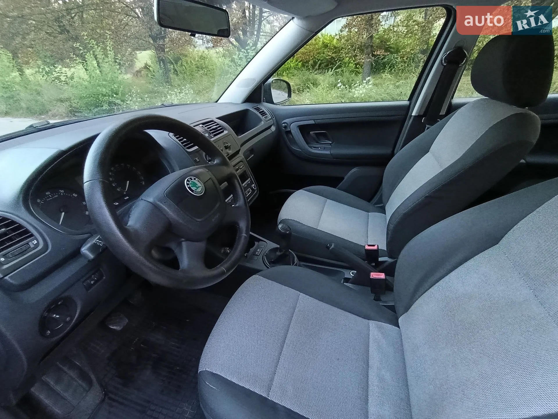 2010 Skoda Fabia - мініатюра 5