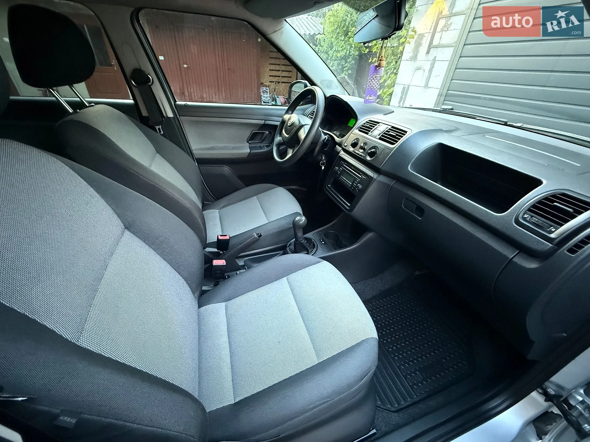 2010 Skoda Fabia - мініатюра 21