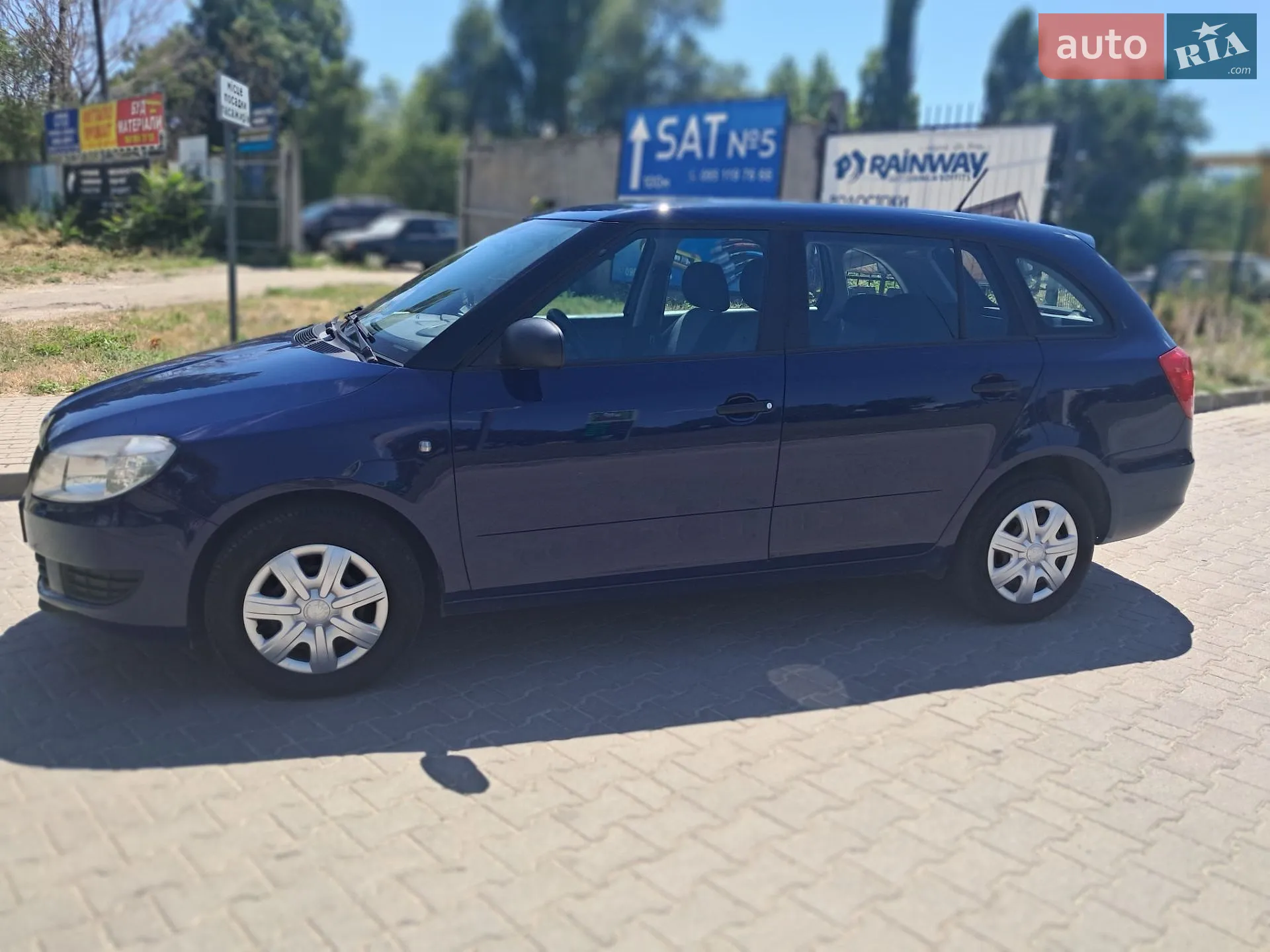 2014 Skoda Fabia - мініатюра 2
