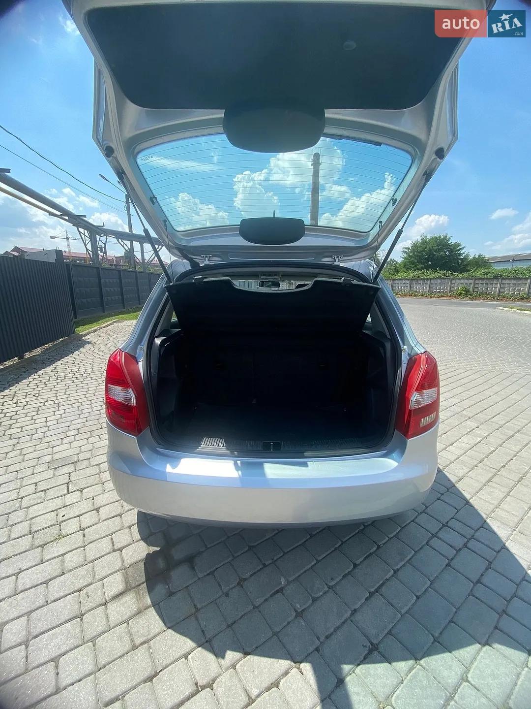 2012 Skoda Fabia - мініатюра 8