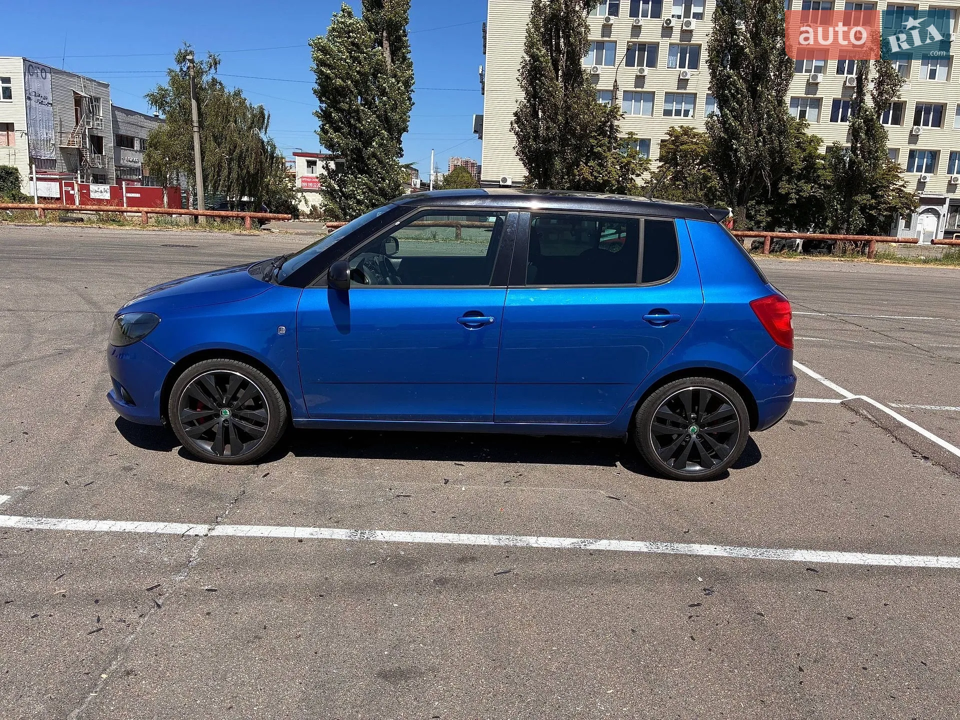 2011 Skoda Fabia - мініатюра 6