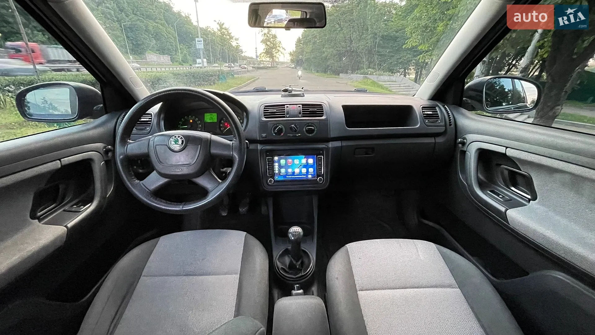 2011 Skoda Fabia - мініатюра 12