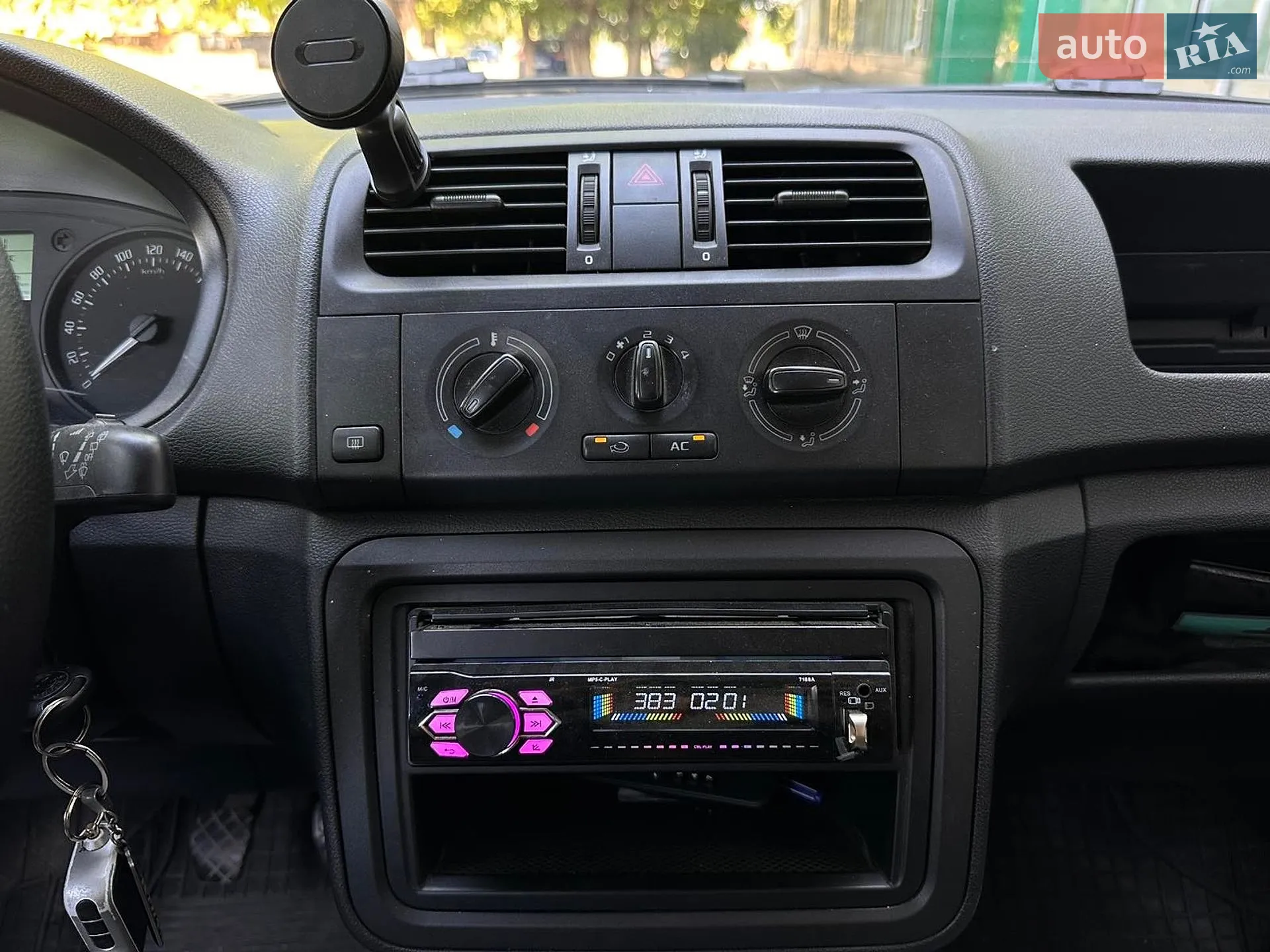 2012 Skoda Fabia - мініатюра 31