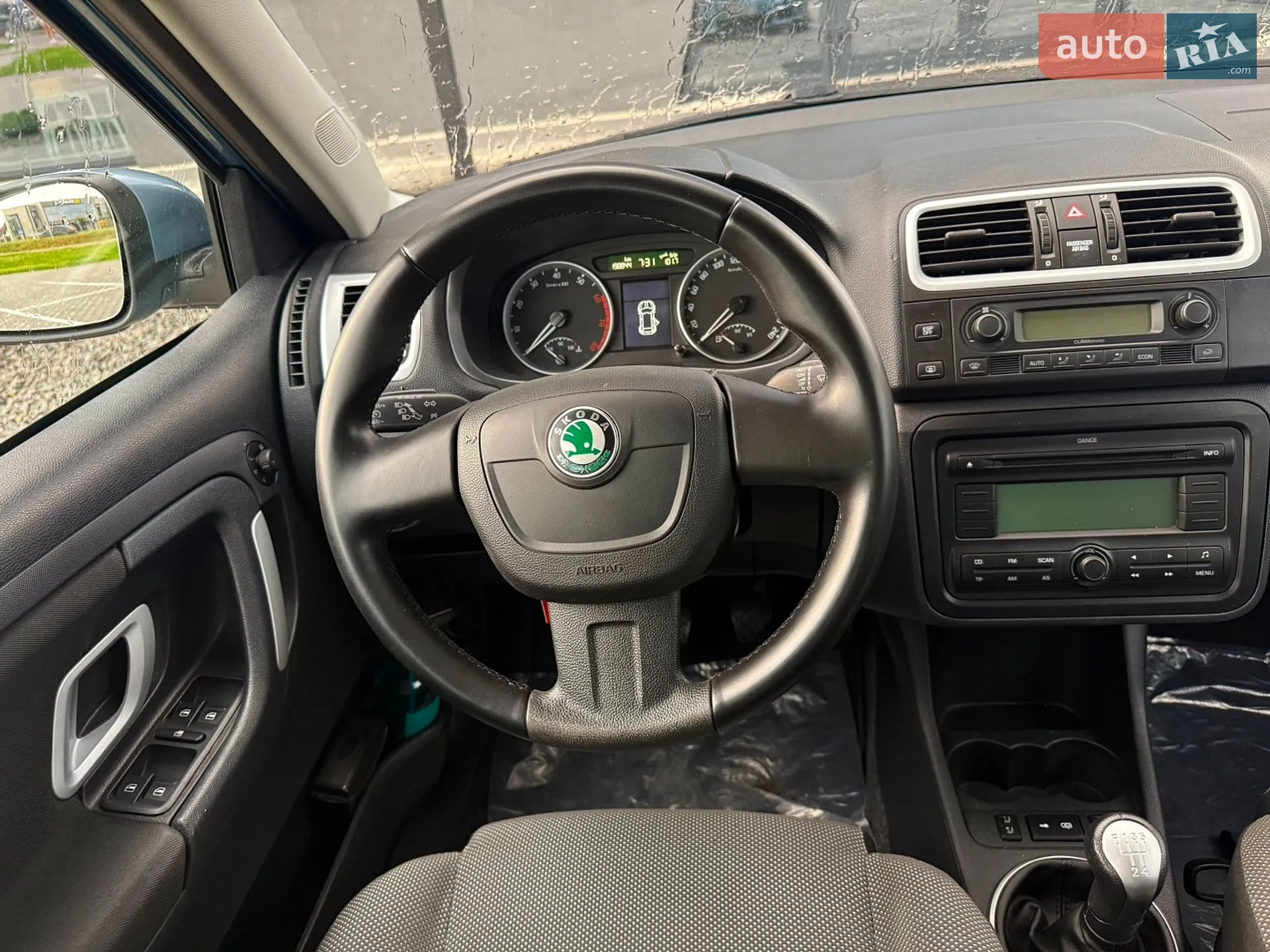 2010 Skoda Fabia - мініатюра 12