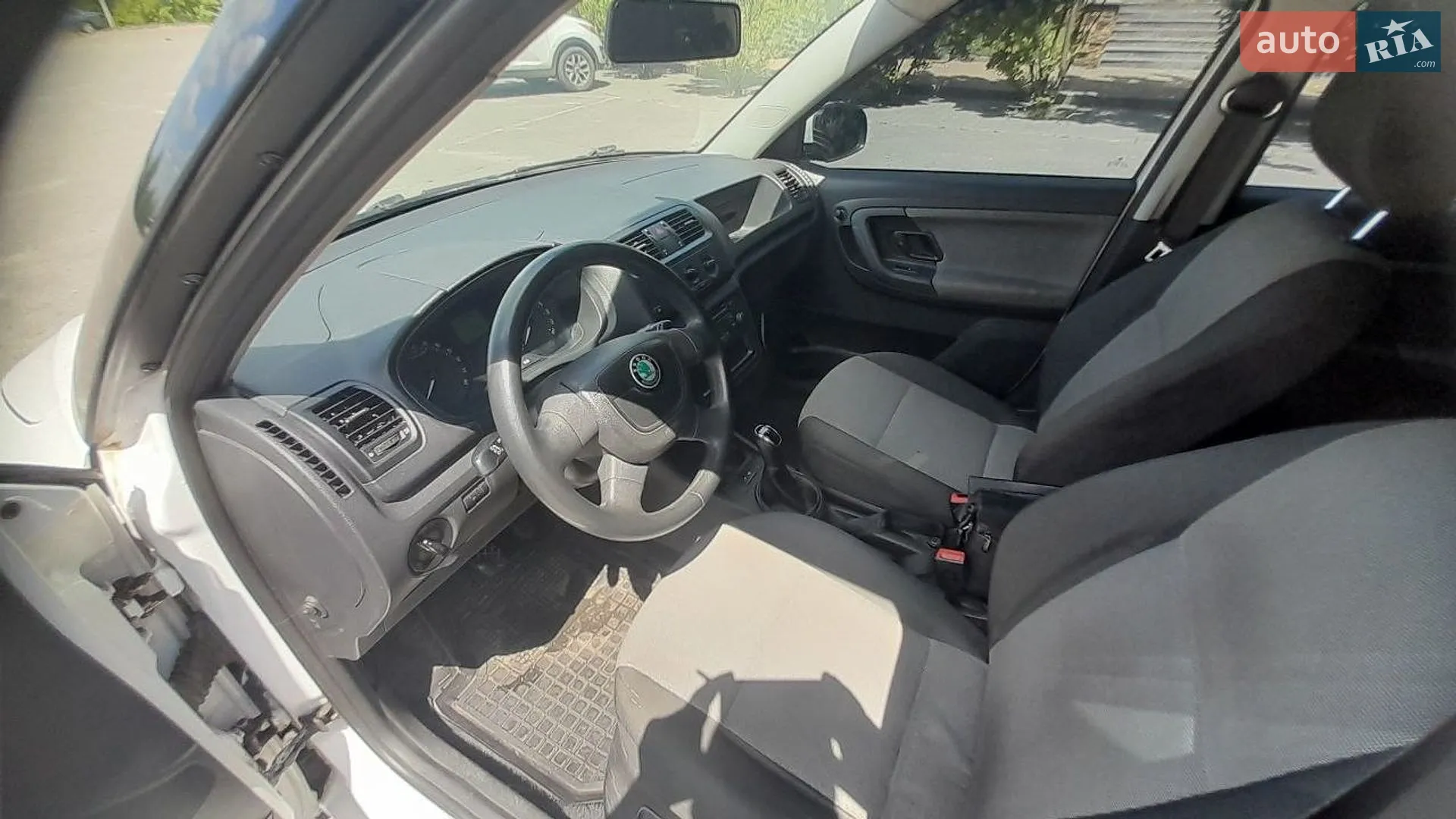 2010 Skoda Fabia - мініатюра 18