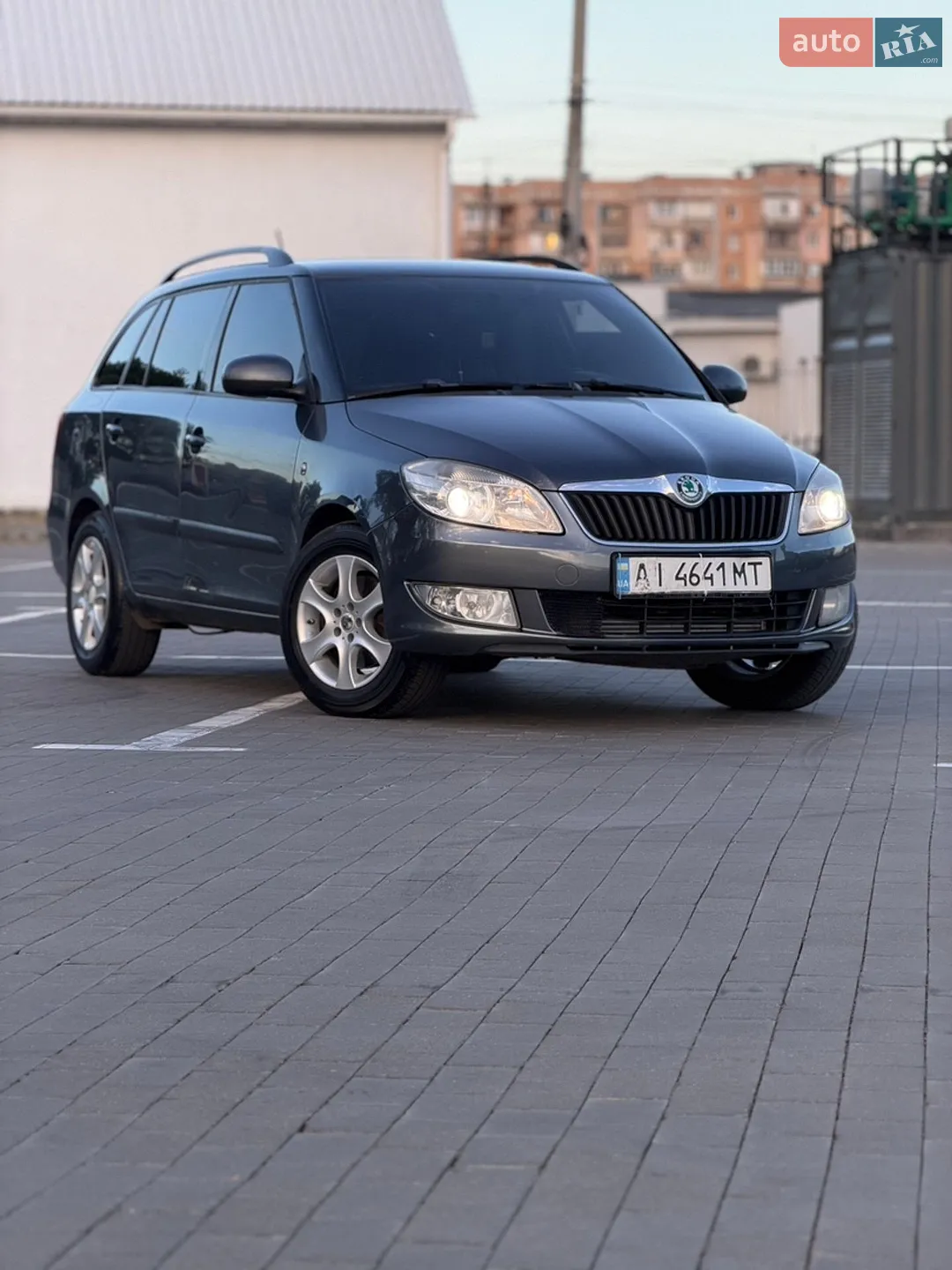2010 Skoda Fabia - мініатюра 5