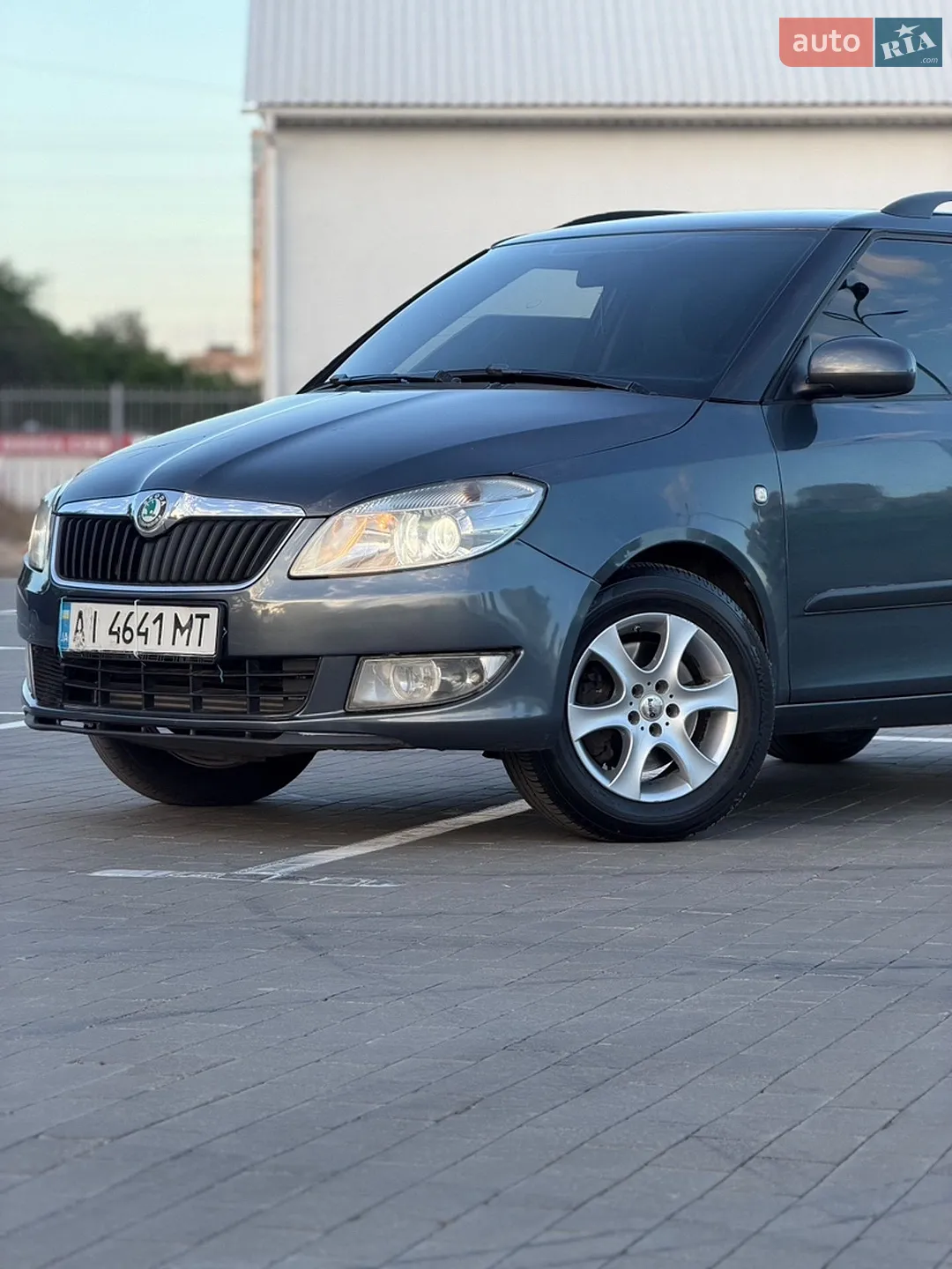 2010 Skoda Fabia - мініатюра 8