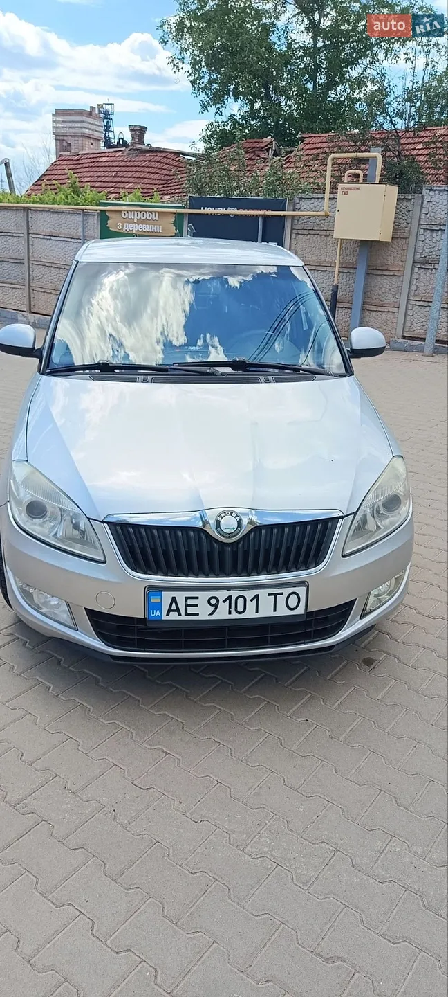 2010 Skoda Fabia - мініатюра 4