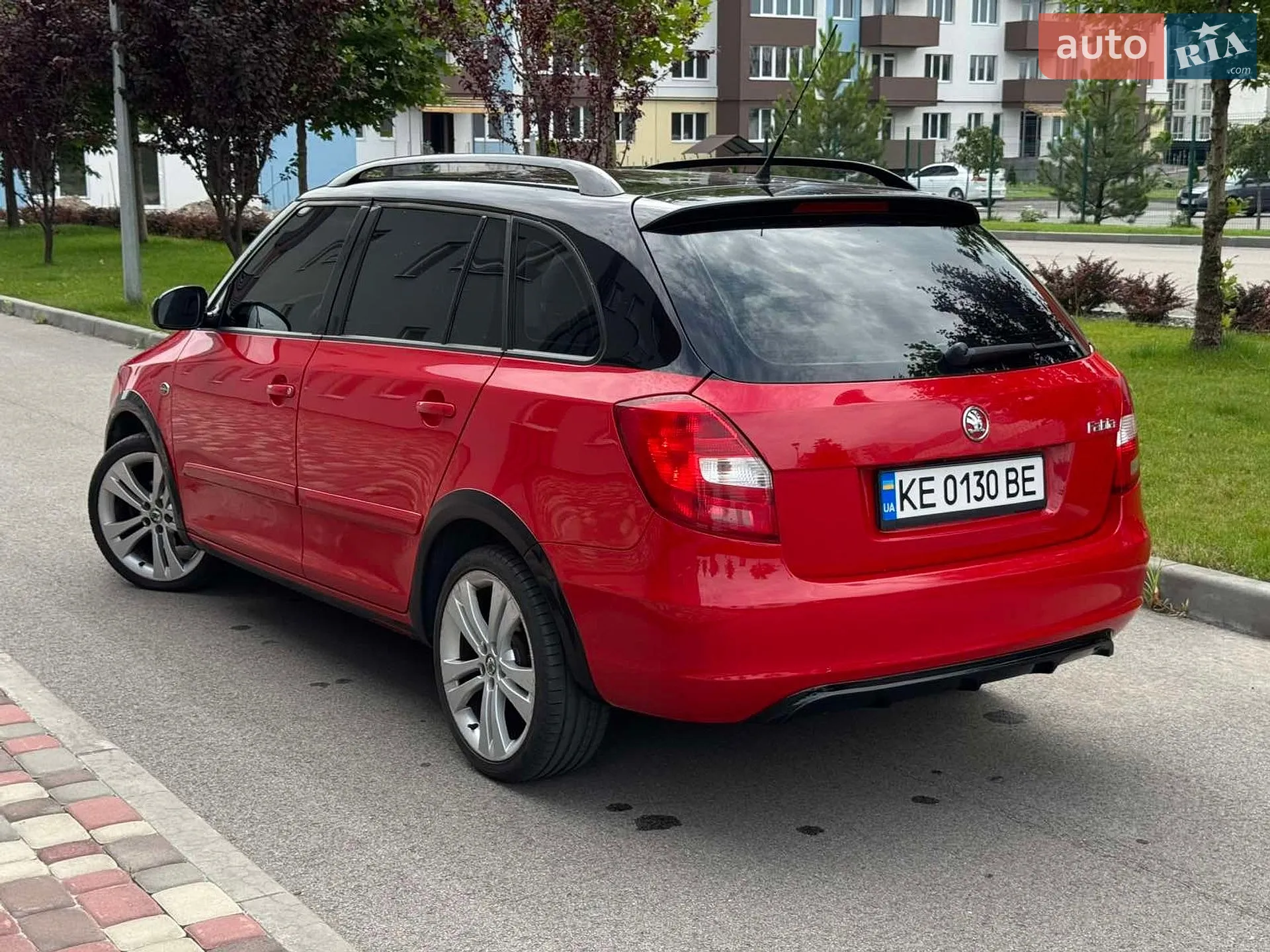 2012 Skoda Fabia - мініатюра 6