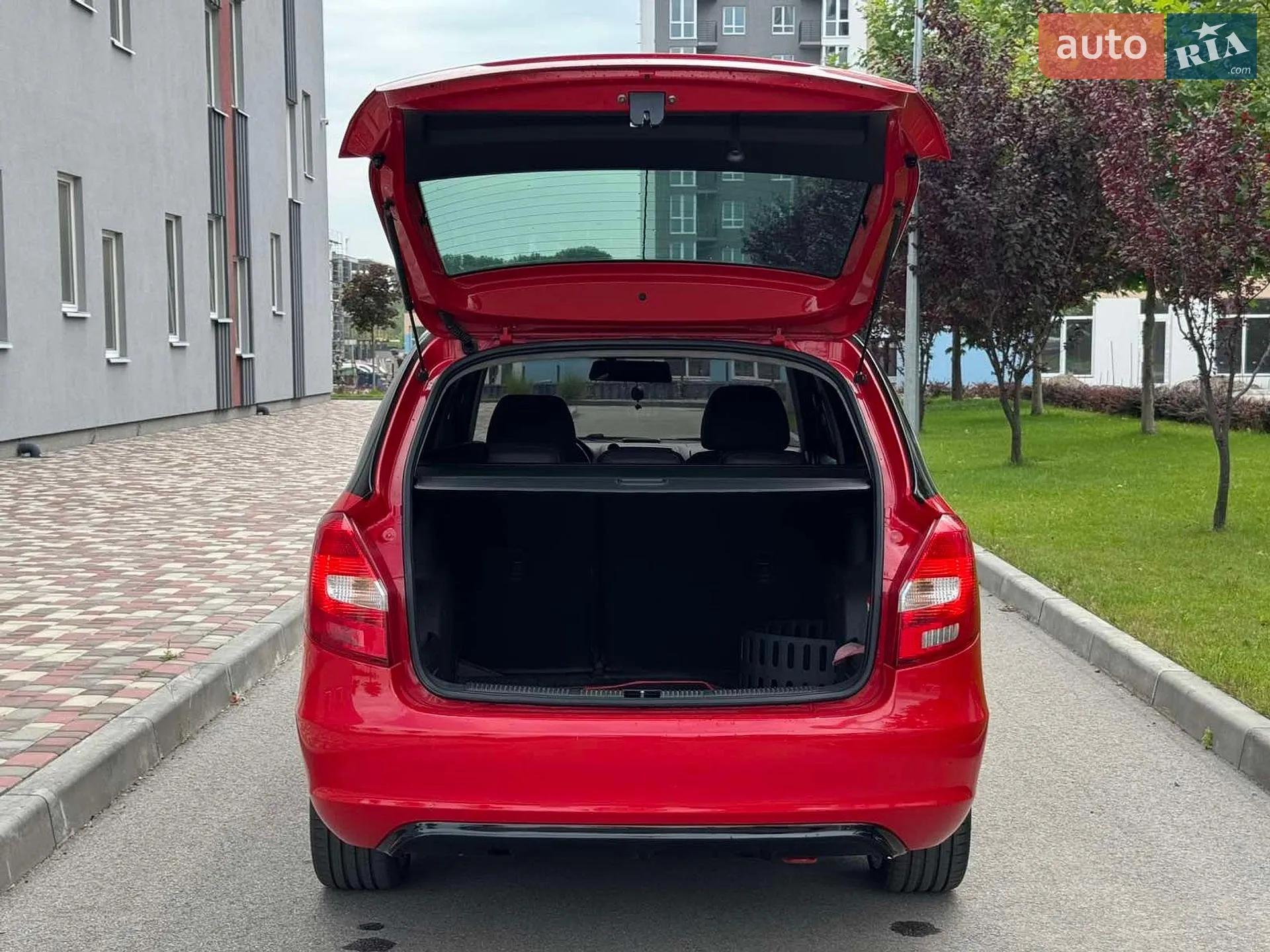 2012 Skoda Fabia - мініатюра 10