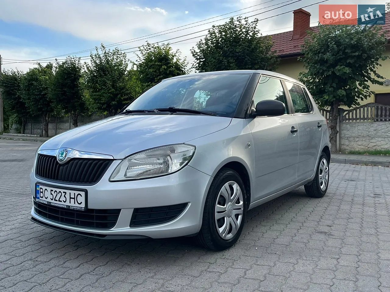 2011 Skoda Fabia - мініатюра 6