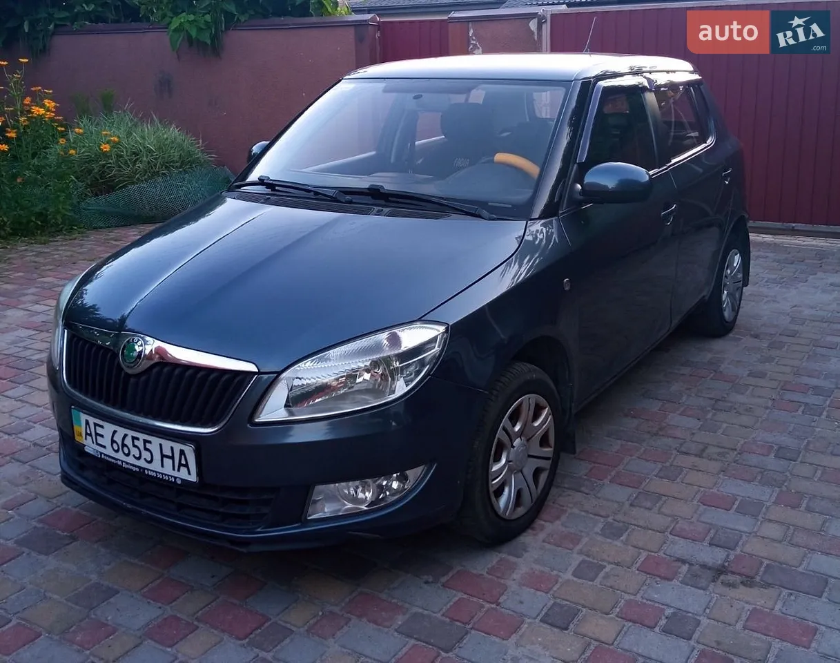 2011 Skoda Fabia - мініатюра 4