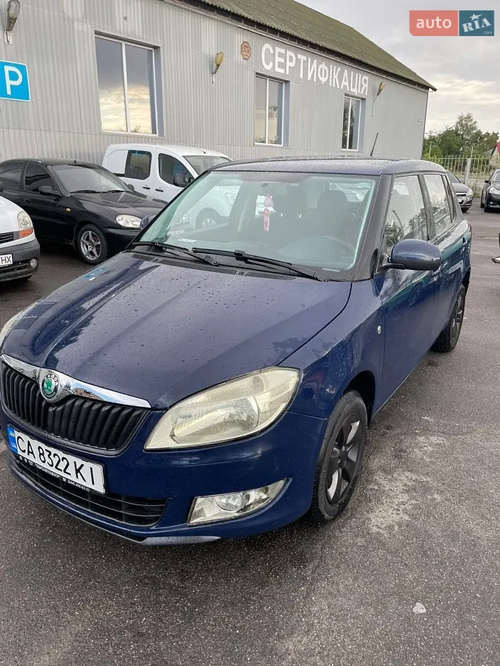 2011 Skoda Fabia - мініатюра 23