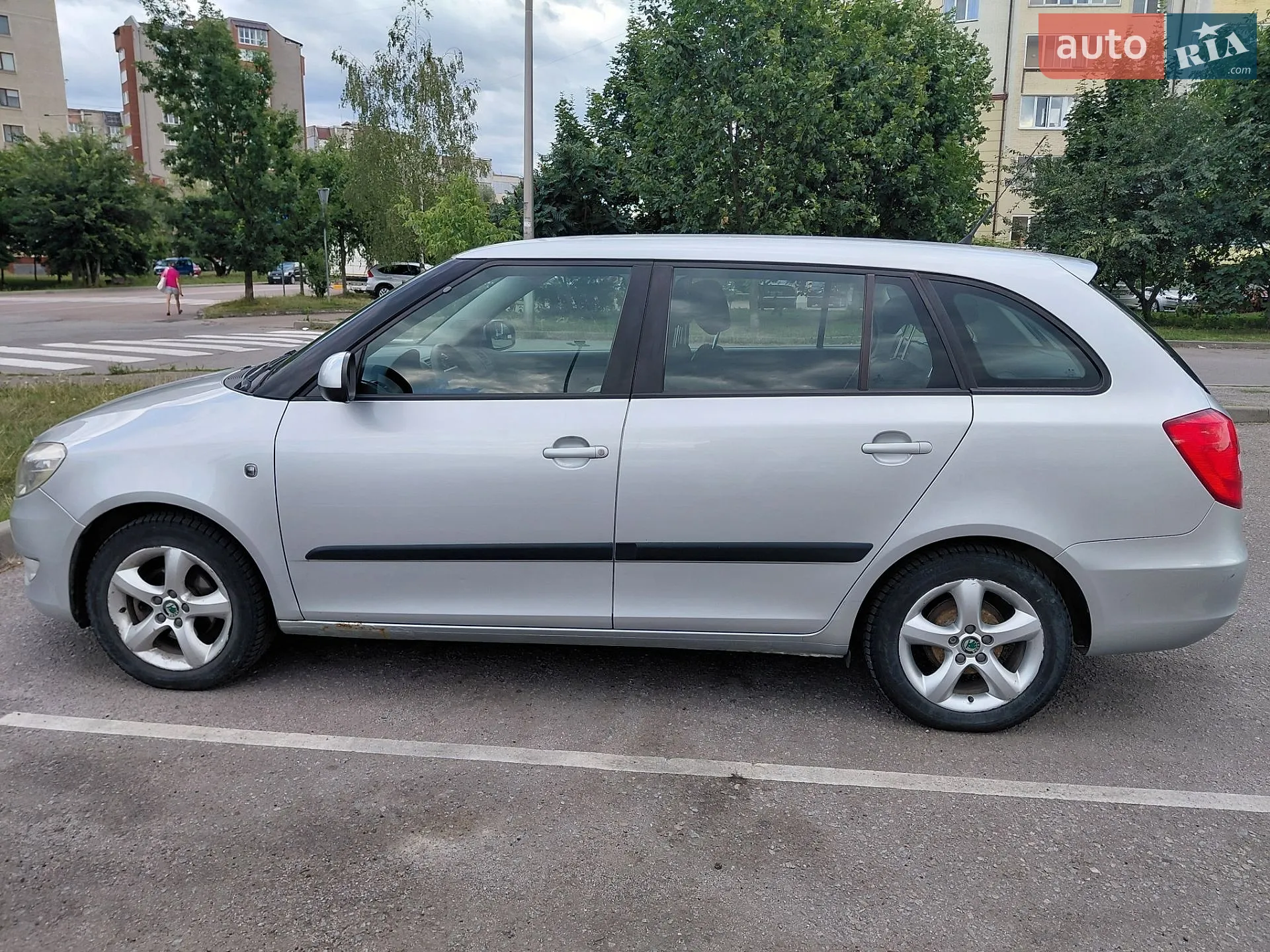 2010 Skoda Fabia - мініатюра 4