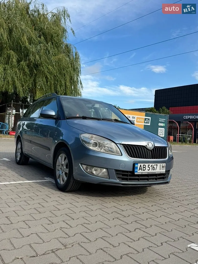 2010 Skoda Fabia - мініатюра 4
