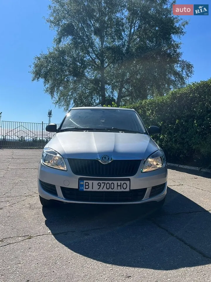 2012 Skoda Fabia - мініатюра 12