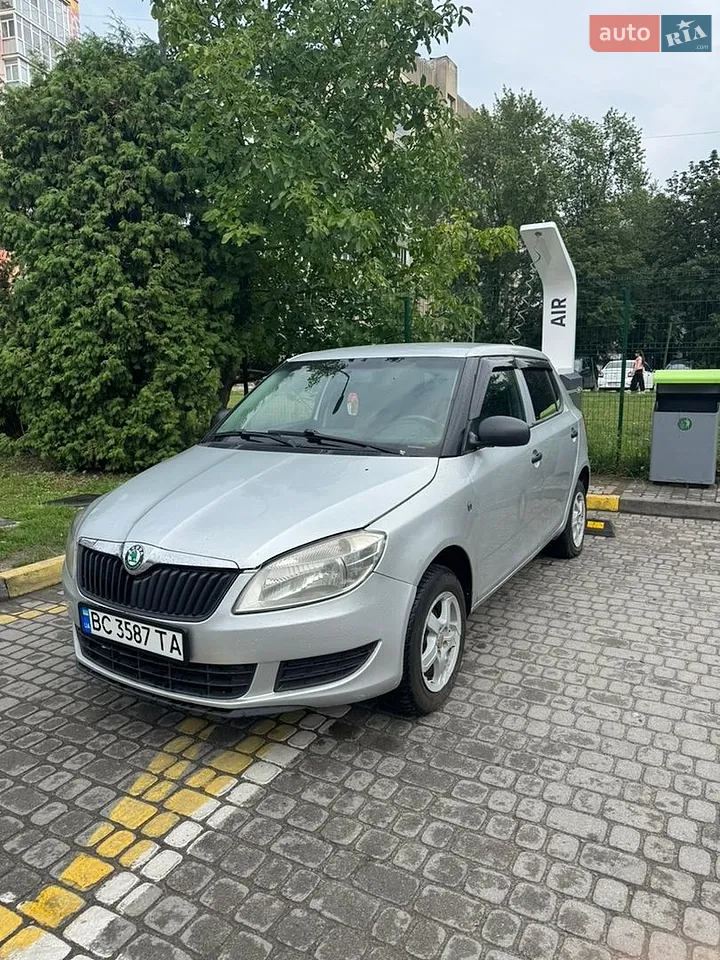 2010 Skoda Fabia - мініатюра 26