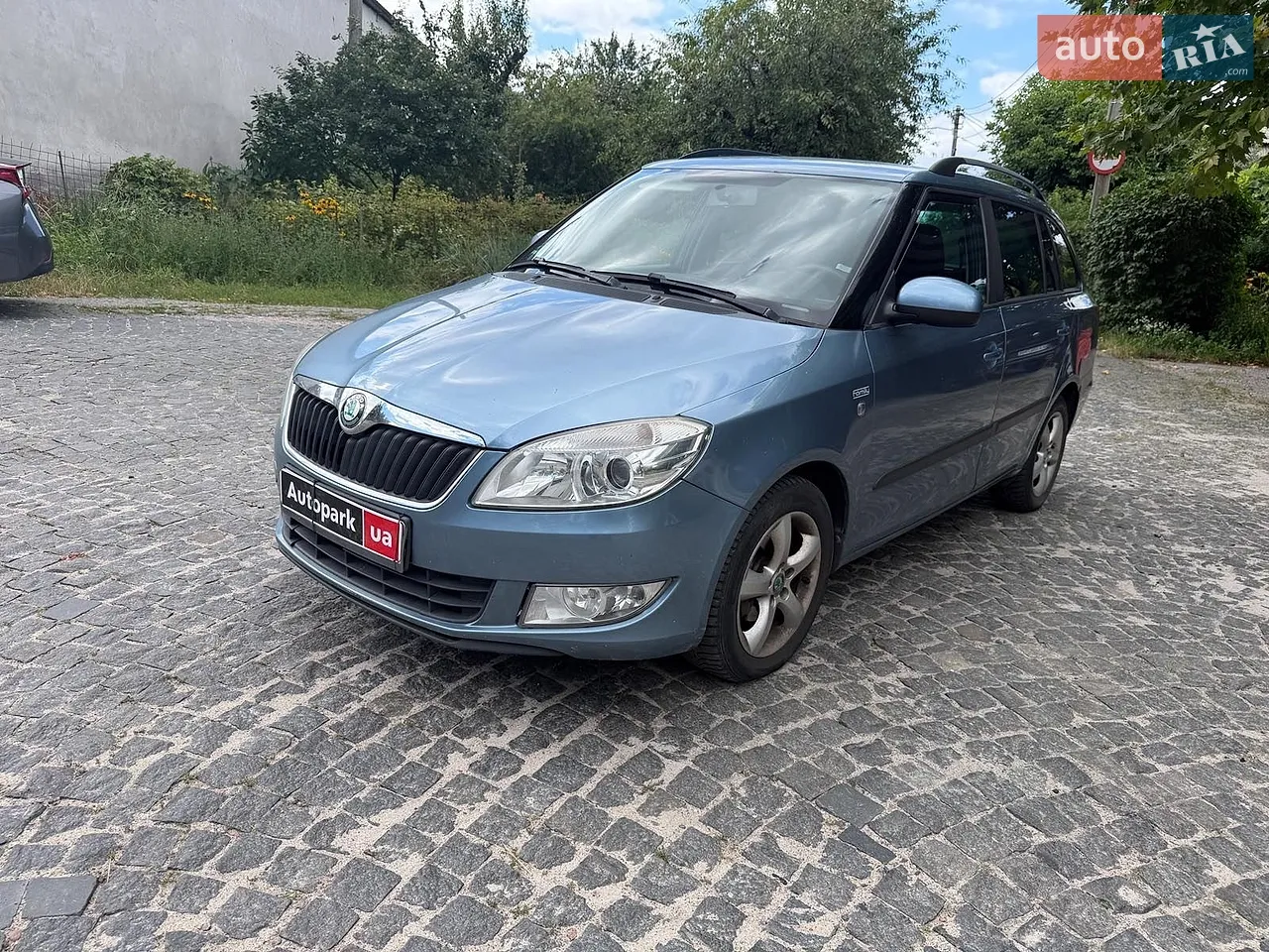 2010 Skoda Fabia - мініатюра 11