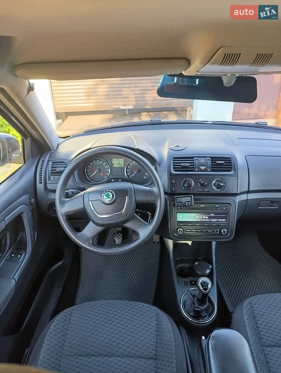 2011 Skoda Fabia - мініатюра 4