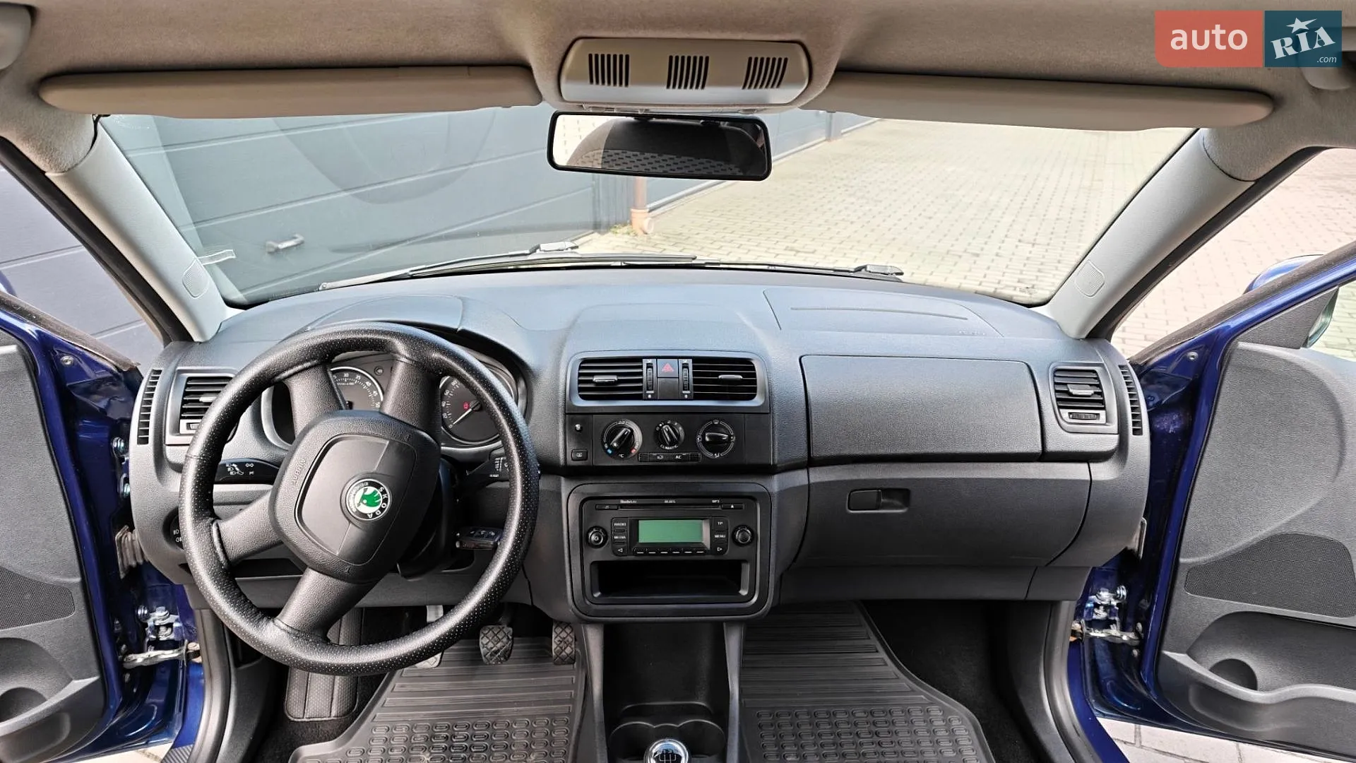 2010 Skoda Fabia - мініатюра 15