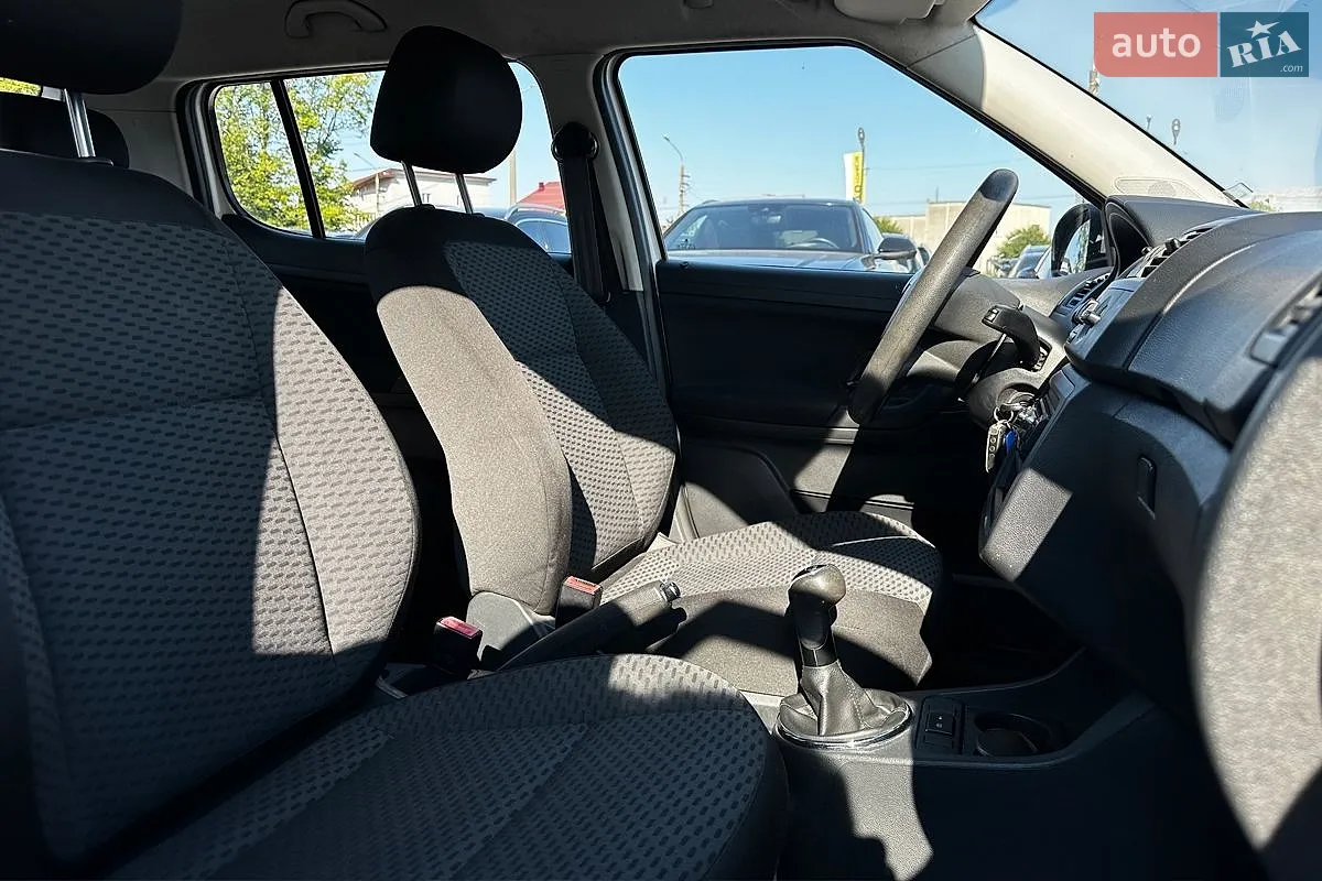 2012 Skoda Fabia - мініатюра 19