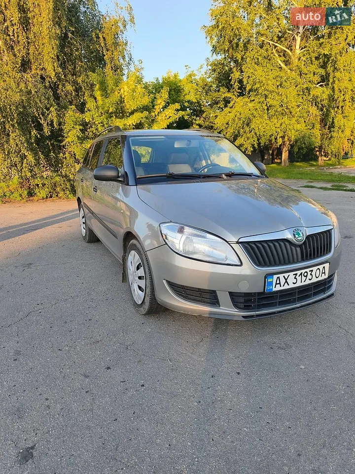 2012 Skoda Fabia - мініатюра 14
