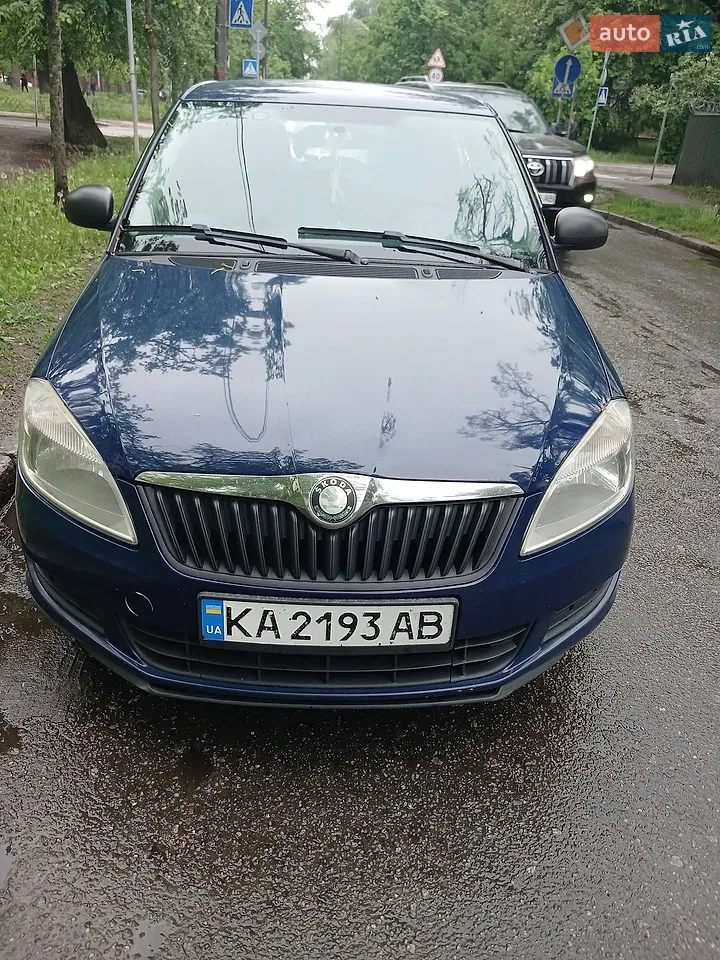 2010 Skoda Fabia - мініатюра 13